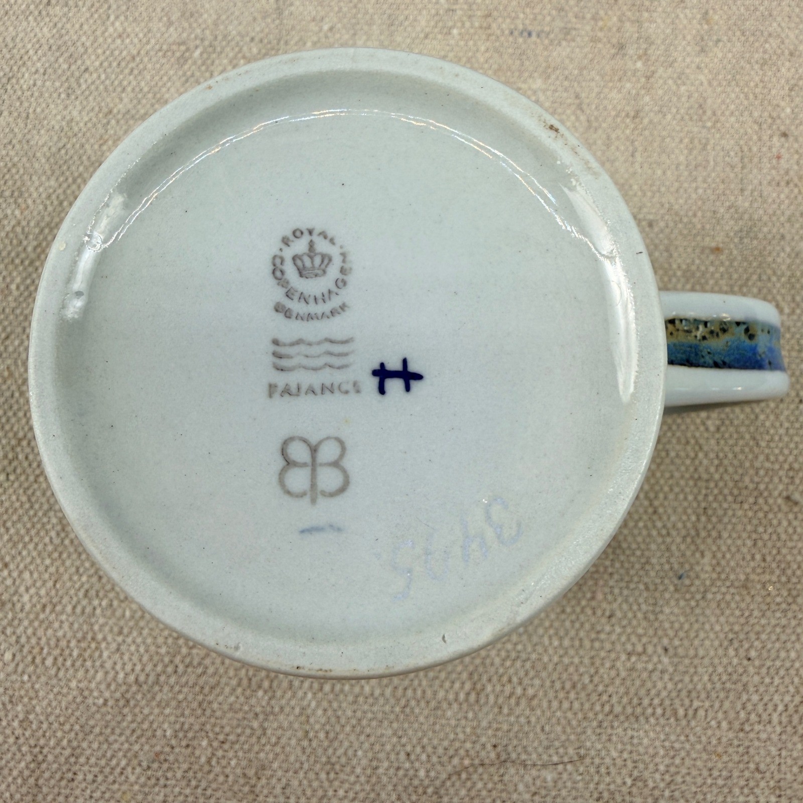 Vintage Royal Copenhagen 1972 Small Annual Mug IDanish Modern