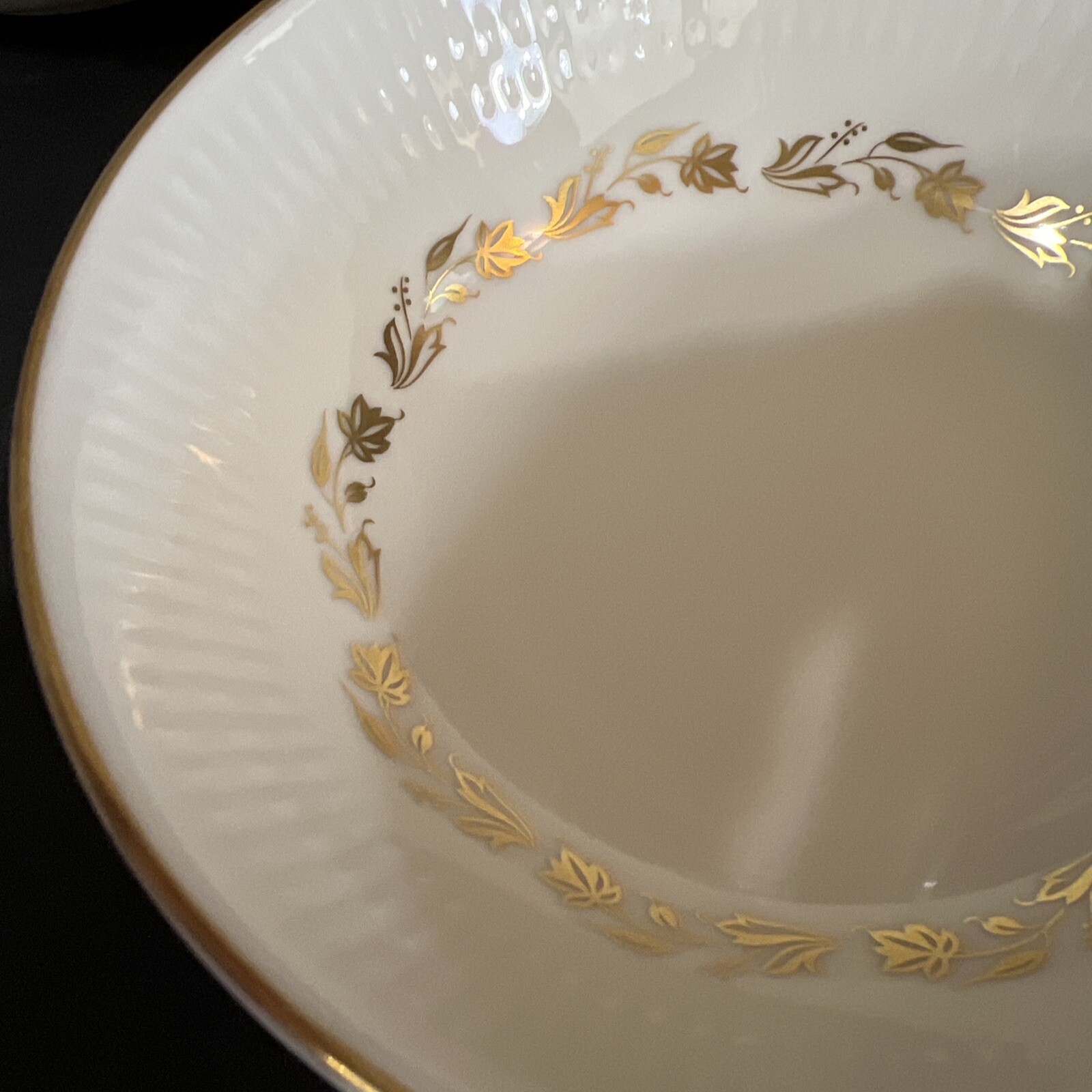 4 Royal Doulton 5″ 5-1/4” Dessert/Berry Bowl – Soup “Fairfax” TC 1006