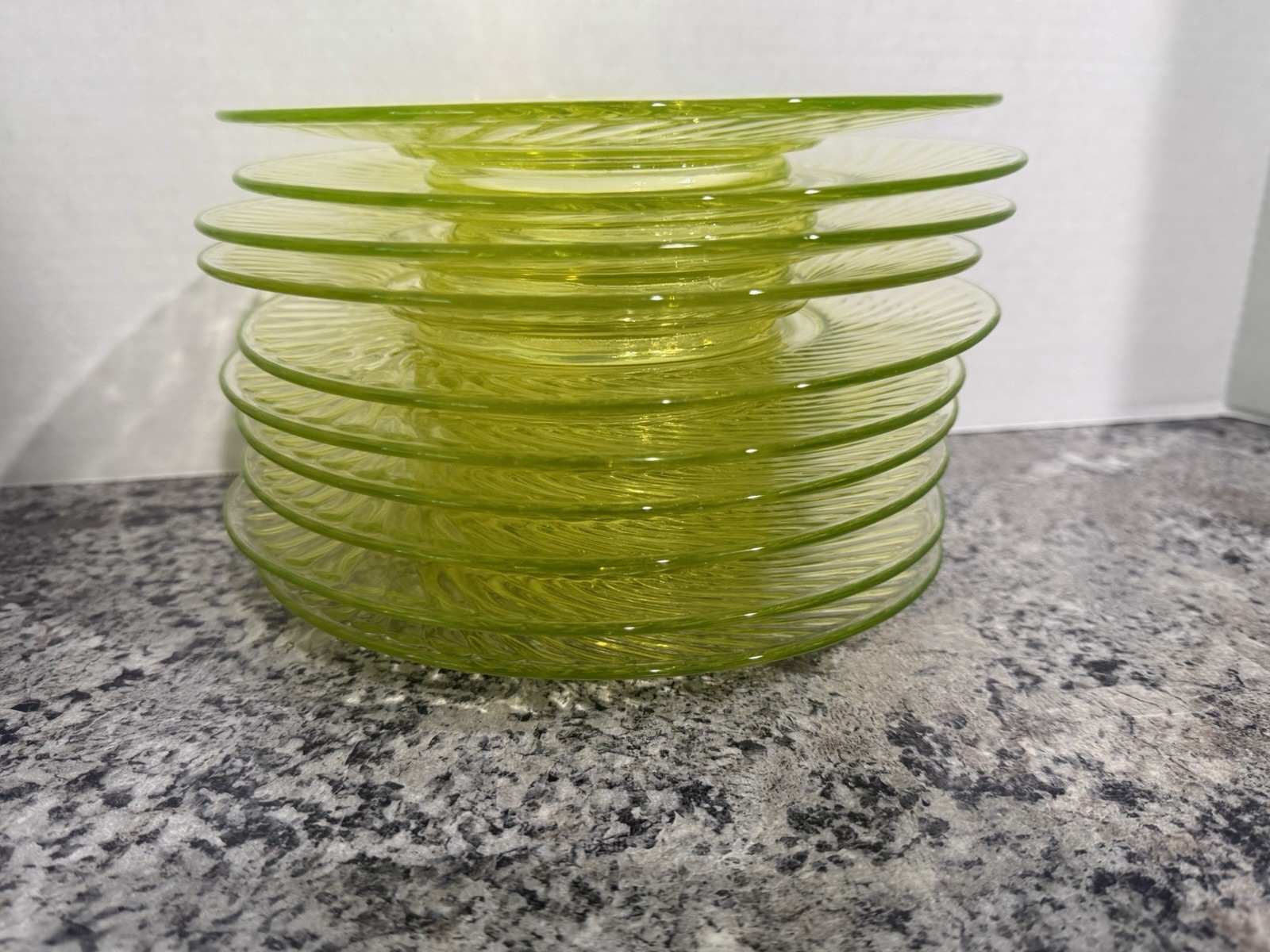 Swirl Vaseline glass Plate Set Of 10