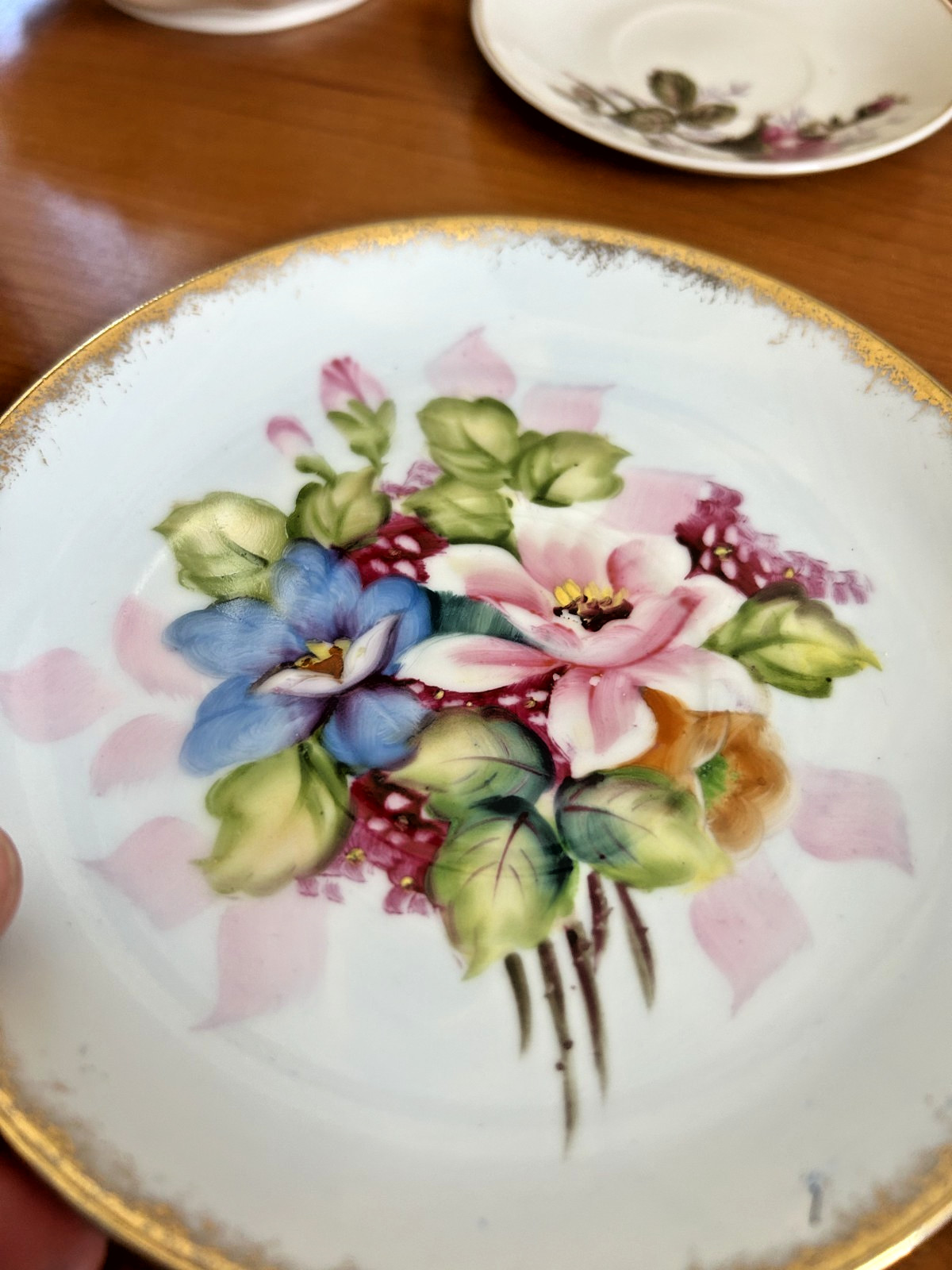 Lot: 6 Vintage Floral Variety Cottage Core Wall Plate Decor 10″ & Smaller