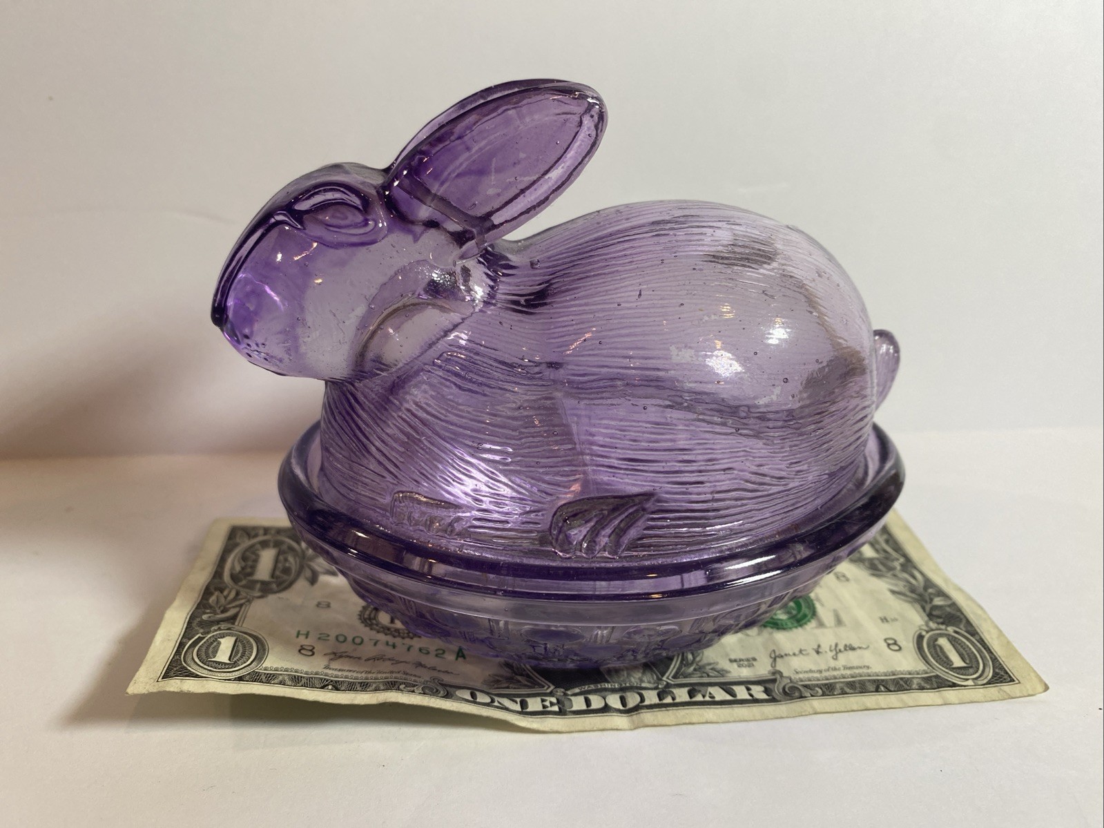 Vintage Lavender Glass Rabbit on Basket Candy Dish w/ Lid Easter Bunny 5”