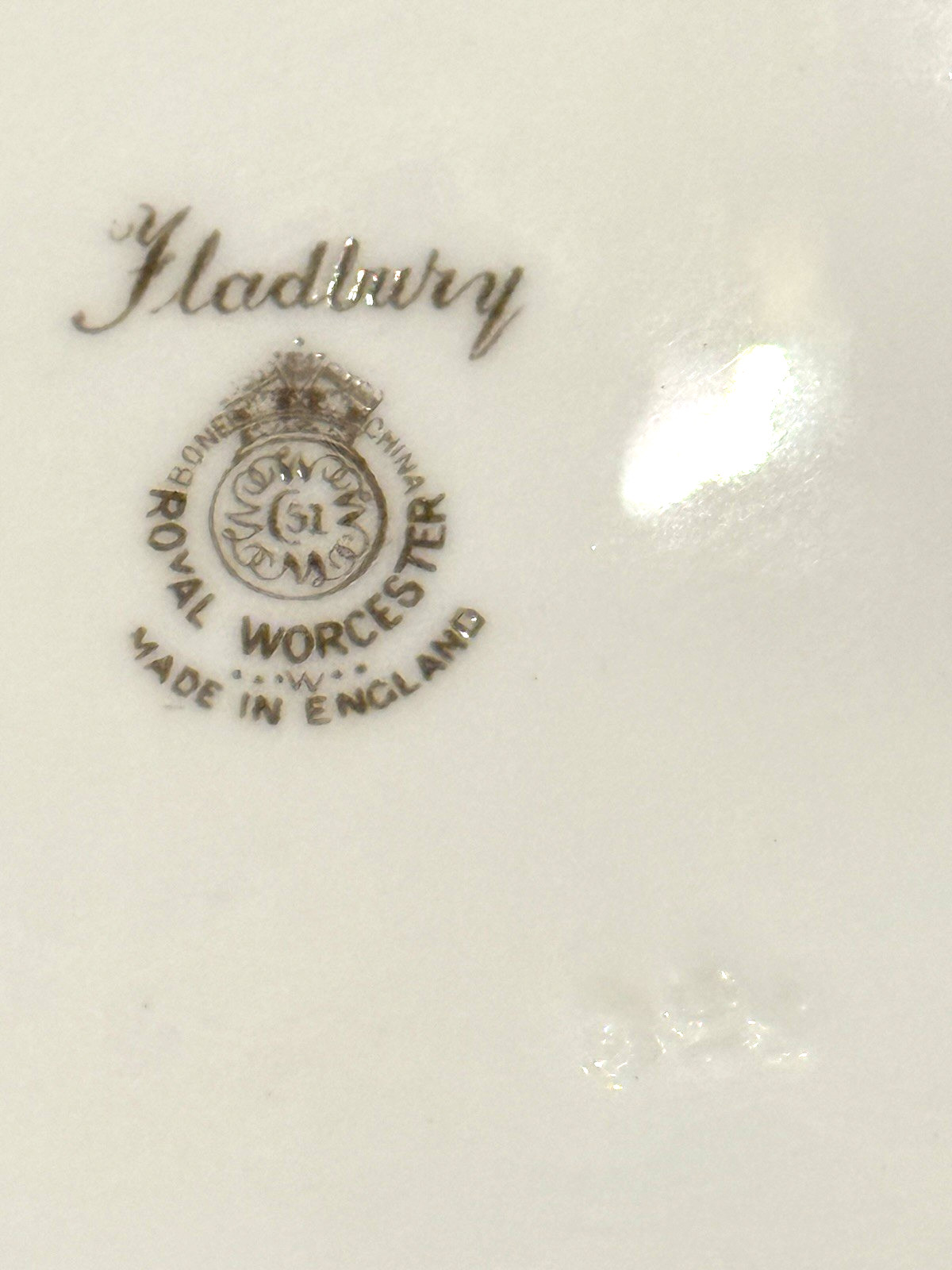 Pristine 1953 Royal Worcester 10.5″ Cabinet Plate Fladbury Signed J Smith Mint