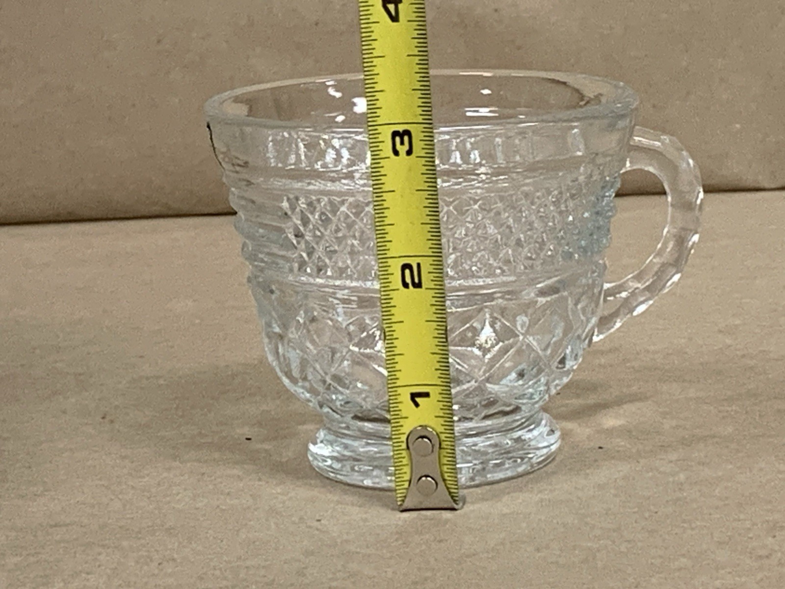 Vintage Anchor Hocking Wexford Punch Bowl Set With 17 Cups Hooks & Ladle