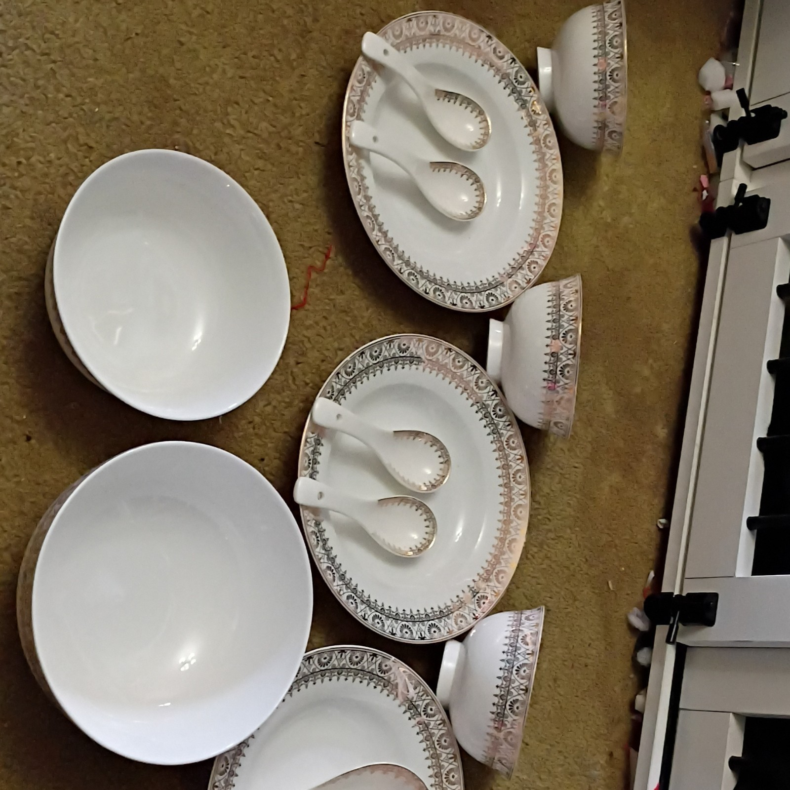 Ceramic Dinner Set White Gold Decorative Border Bowls Plates Spoons Glossy Round