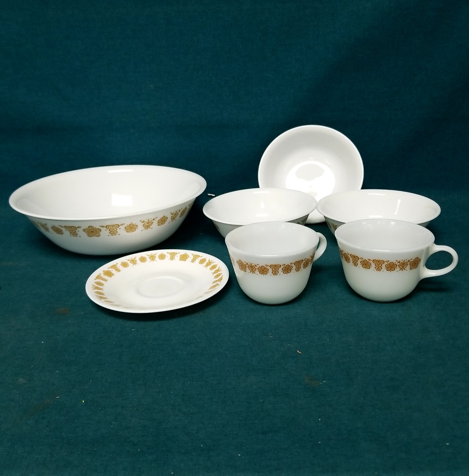 Mixed Lot Corelle by Corning Butterfly Gold Pattern Bowls Plates Cups Extras