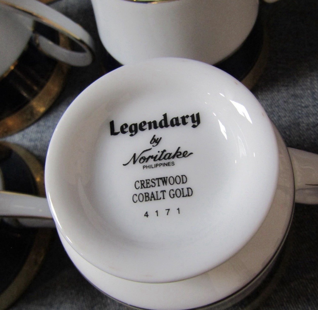 Noritake Legendary Crestwood Cobalt Gold 4171 Porcelain Cup Set of 10