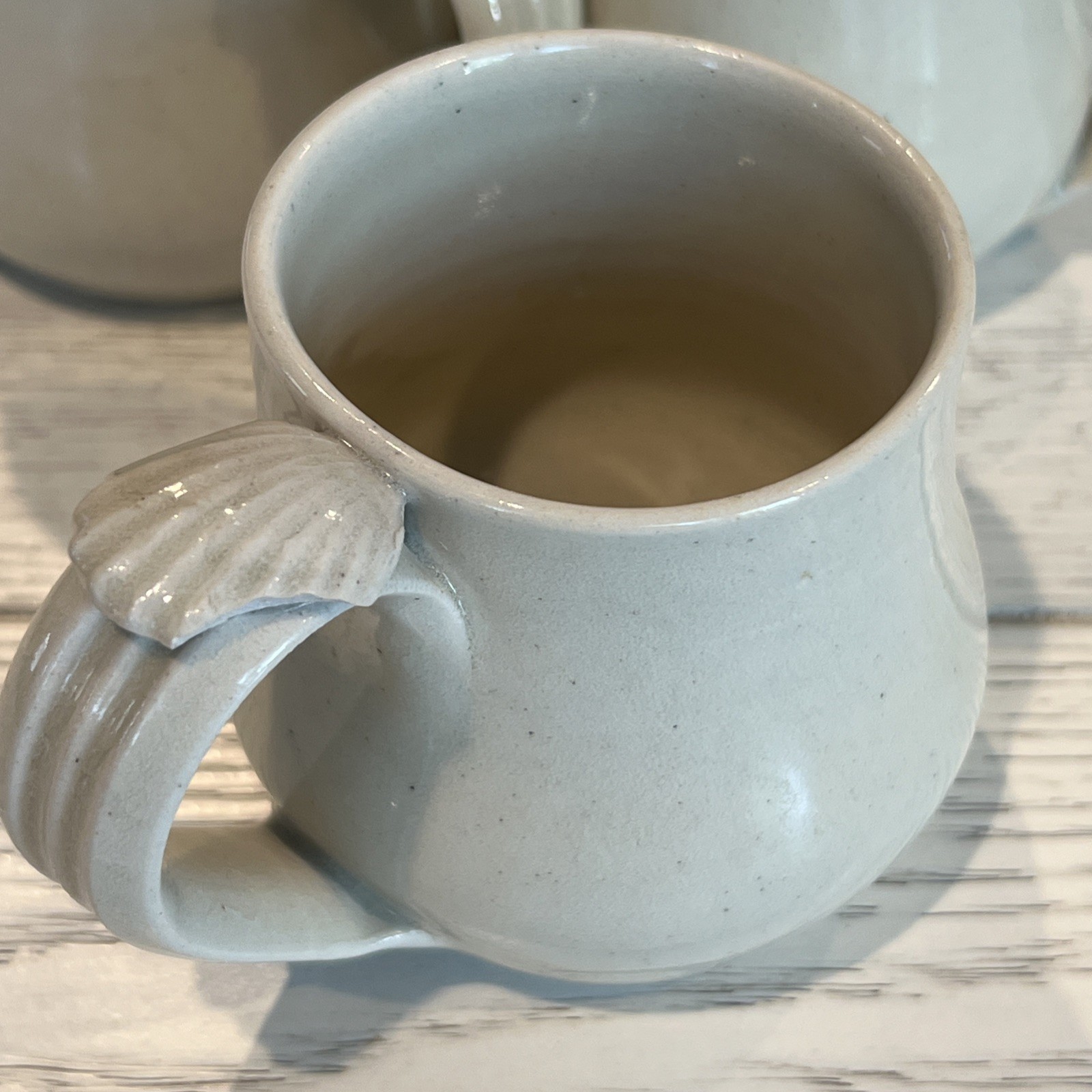 8 Pc Hand Thrown Beige Clay Pottery Coffee Tea Mugs Seashell Handle Stamped Set