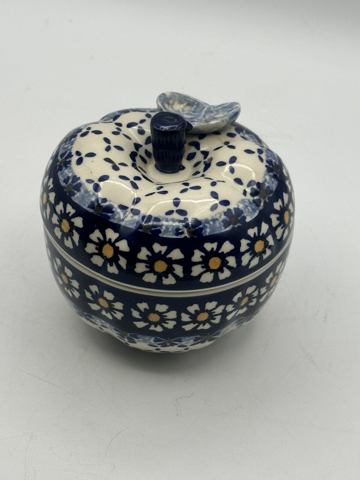 Wiza Poland Hand Painted Porcelain Covered Apple Dish #46