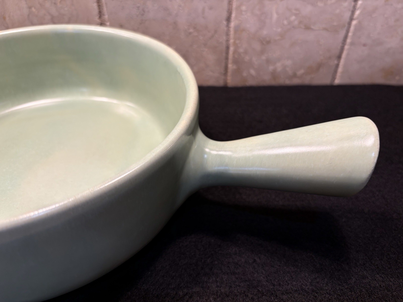 VTG La Solana Pottery Covered Casserole Dish Lid Sage Green 7” Solana Ware