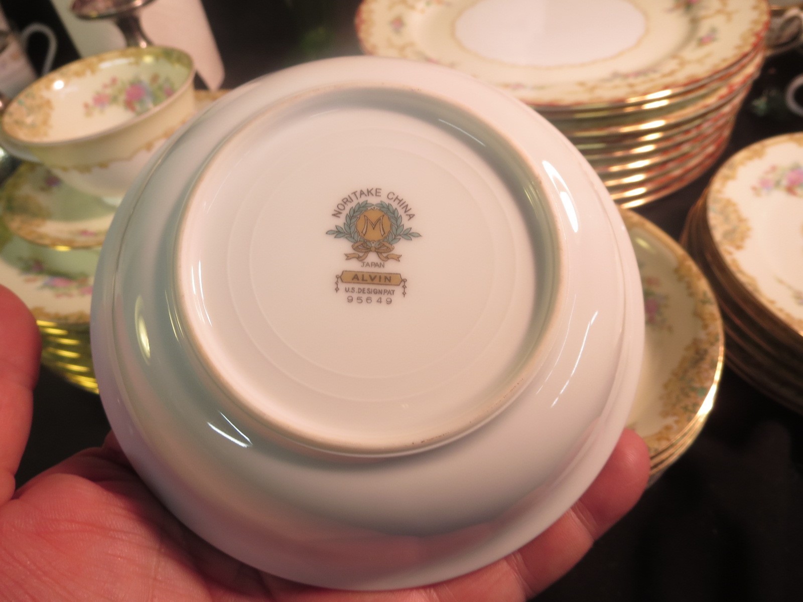 Noritake Alvin 5-1/4″ Fruit/Dessert Bowl