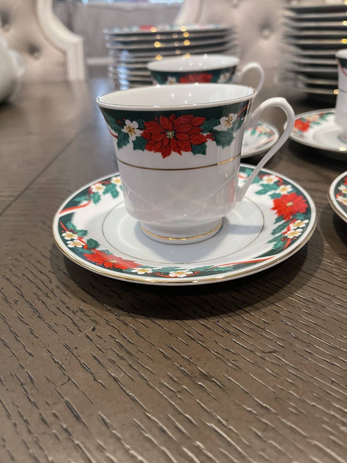 Tienshan Fine China Deck The Halls Christmas Dinnerware 52 Pieces Service For 10