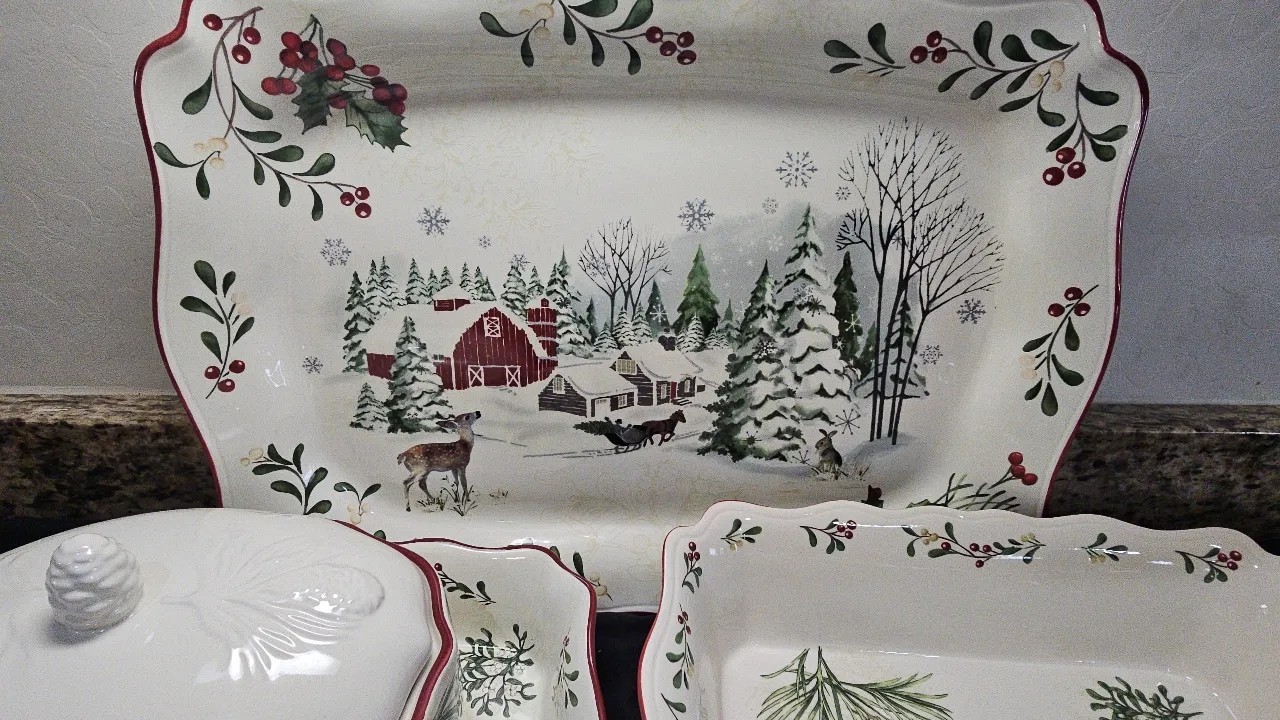 EUC Better Homes & Gardens WINTER FOREST Serving Set 15 Pieces