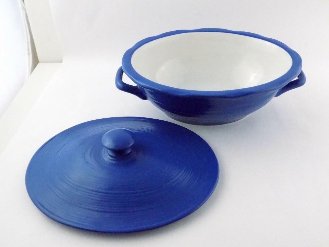 CorningWare Stoneware 2 QT Casserole Dish with Lid Blue Outer White Inner V GOOD