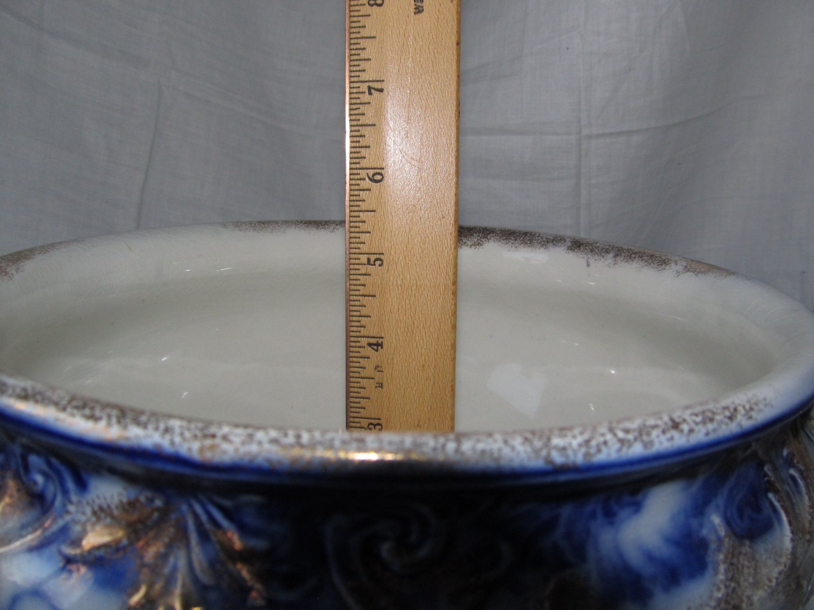 Victorian Flow Blue Chamber Pot Gold Gilt J&G Meakin “Moderna” Antique 1895-1915