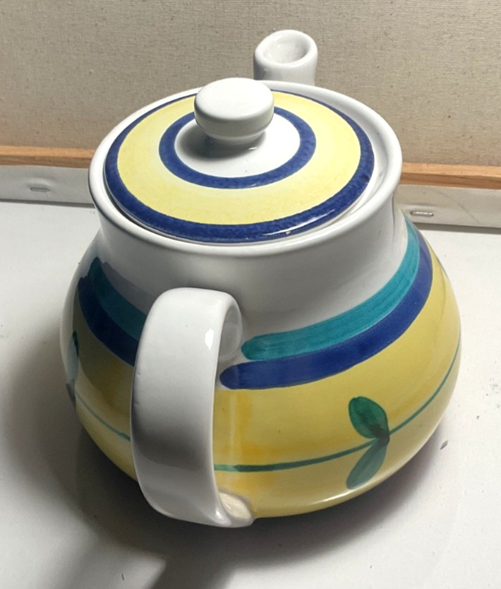 Vintage Ceramiche Beta SRL Tea pot Hand Painted Italy 5”x6” Authentic