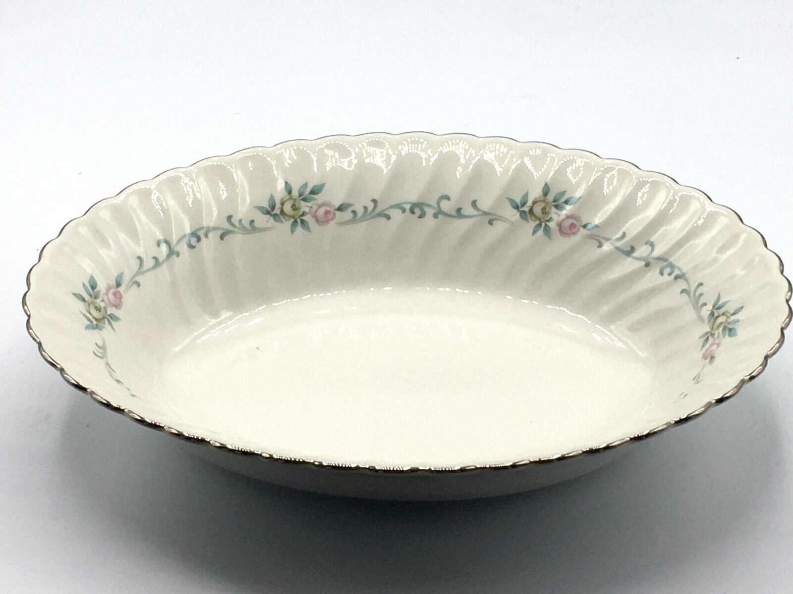Syracuse China Silhouette Sweetheart Vegetable Bowl White Blue Floral Platinum