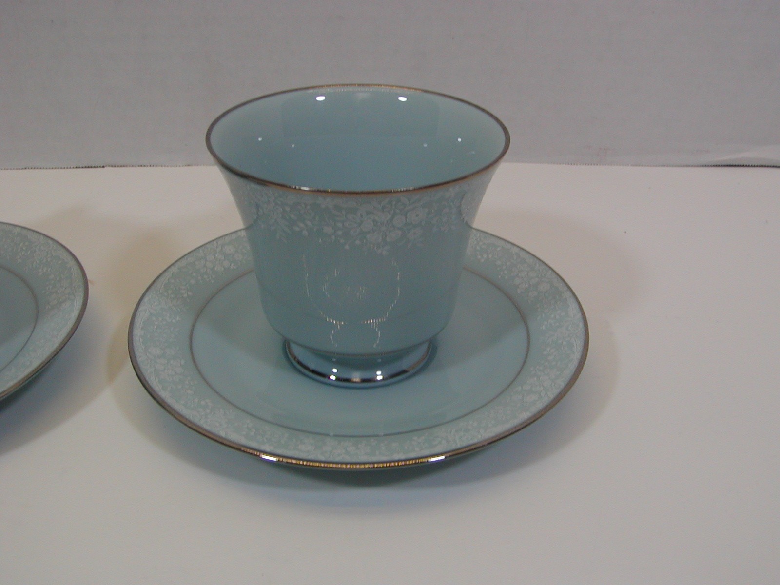 2 VINTAGE NORITAKE FIDELITY CUP & SAUCER SETS 8003 W81