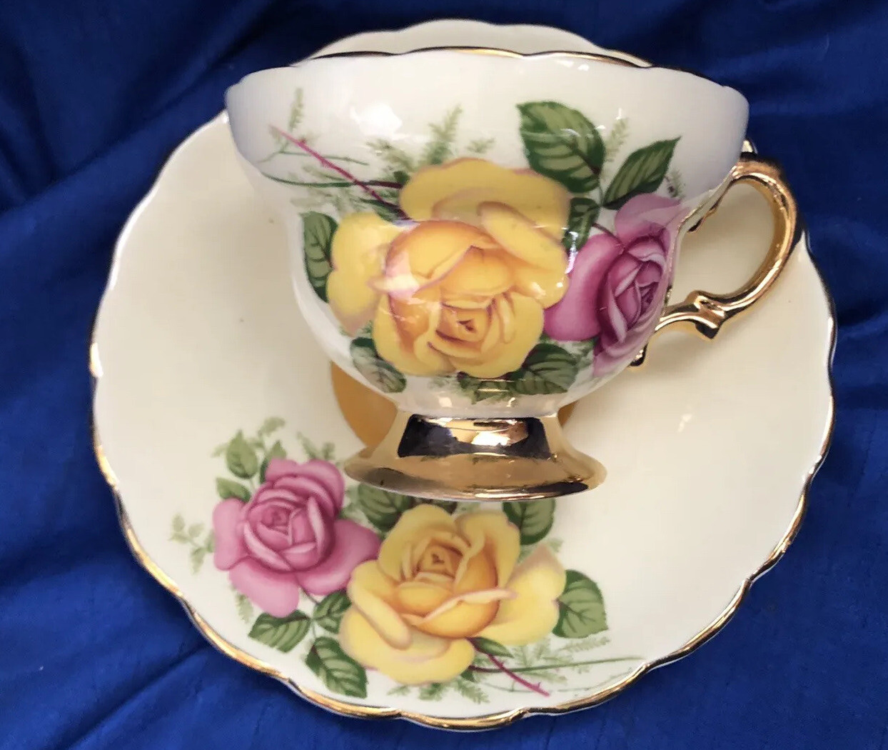 Rosina Bone China England Footed Tea Cup Saucer Cabbage Roses Gold #5198?/HR