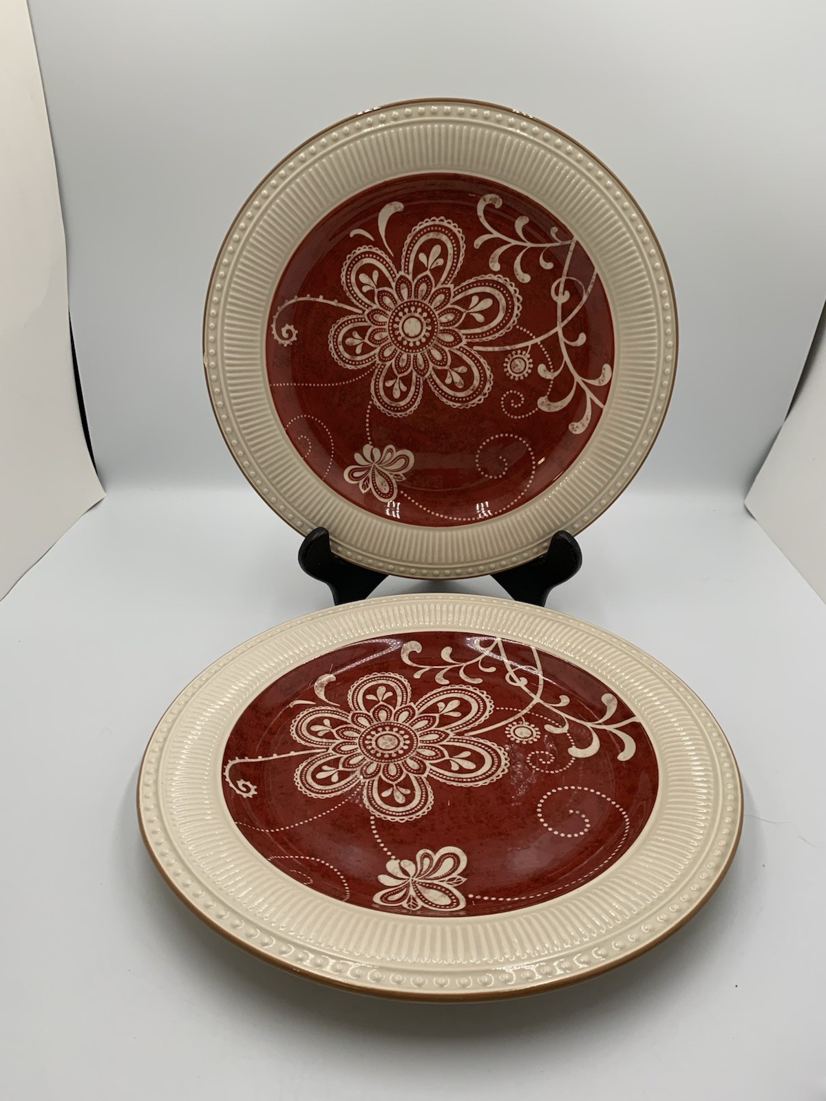 Pier 1 Maribeth Set of 2 Red Floral Cream Rim Dinner Ironstone Plates 11″