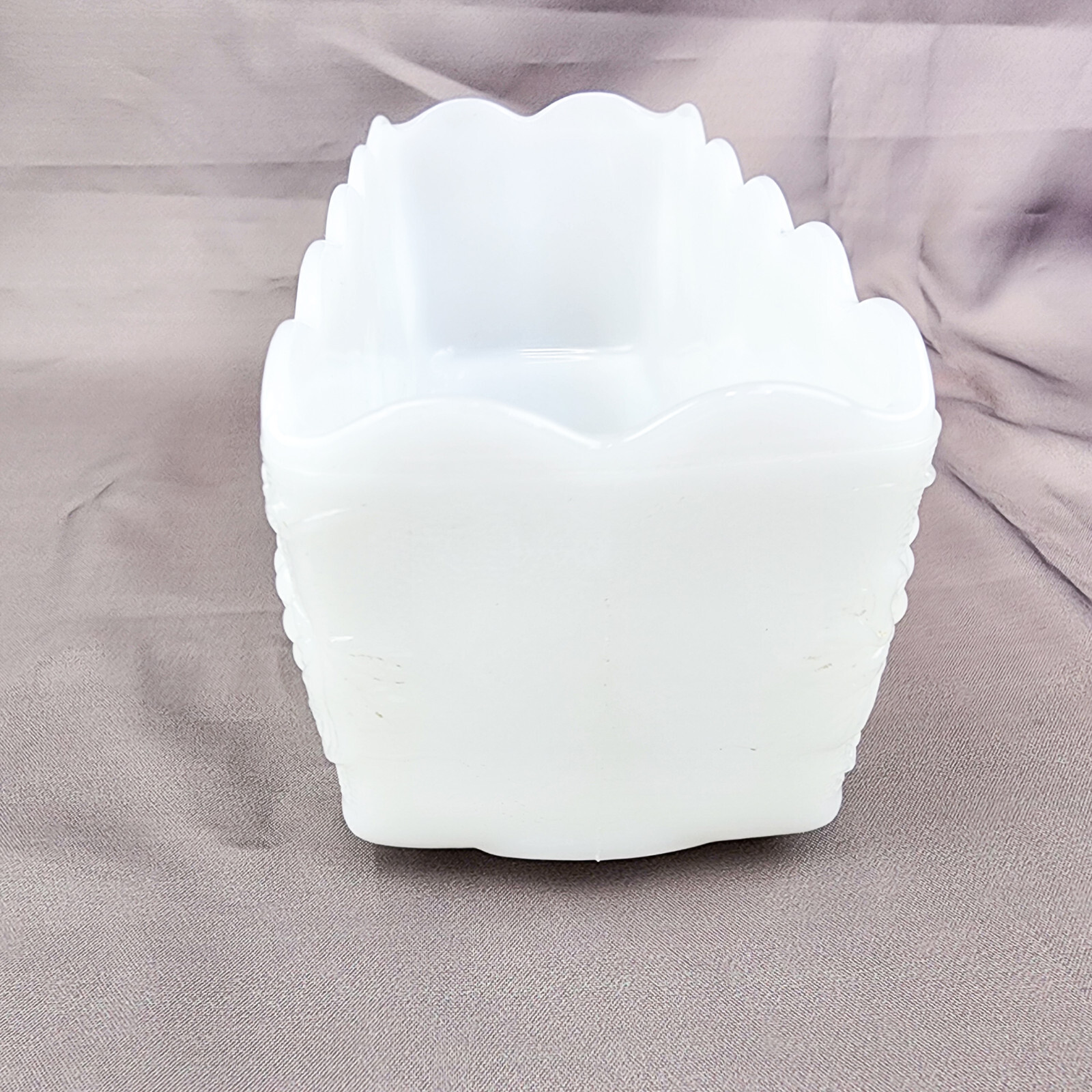 Vintage Anchor Hocking Fire King White Milk Glass Planter Bowl Grapevine b