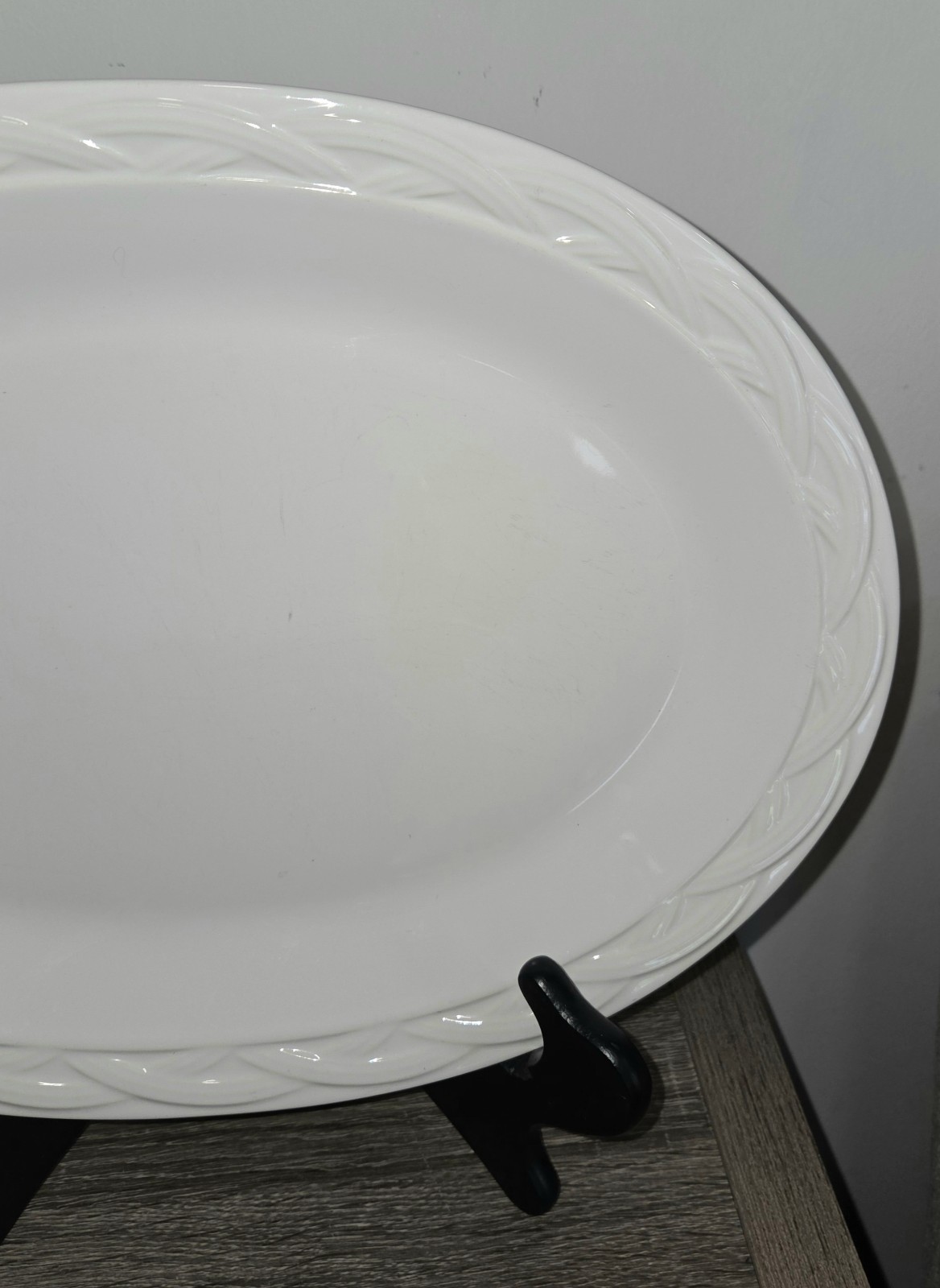 Pfaltzgraff Acadia White 14 1/2″ Oval Serving Platter w/Braided Edge SEE PICTURE