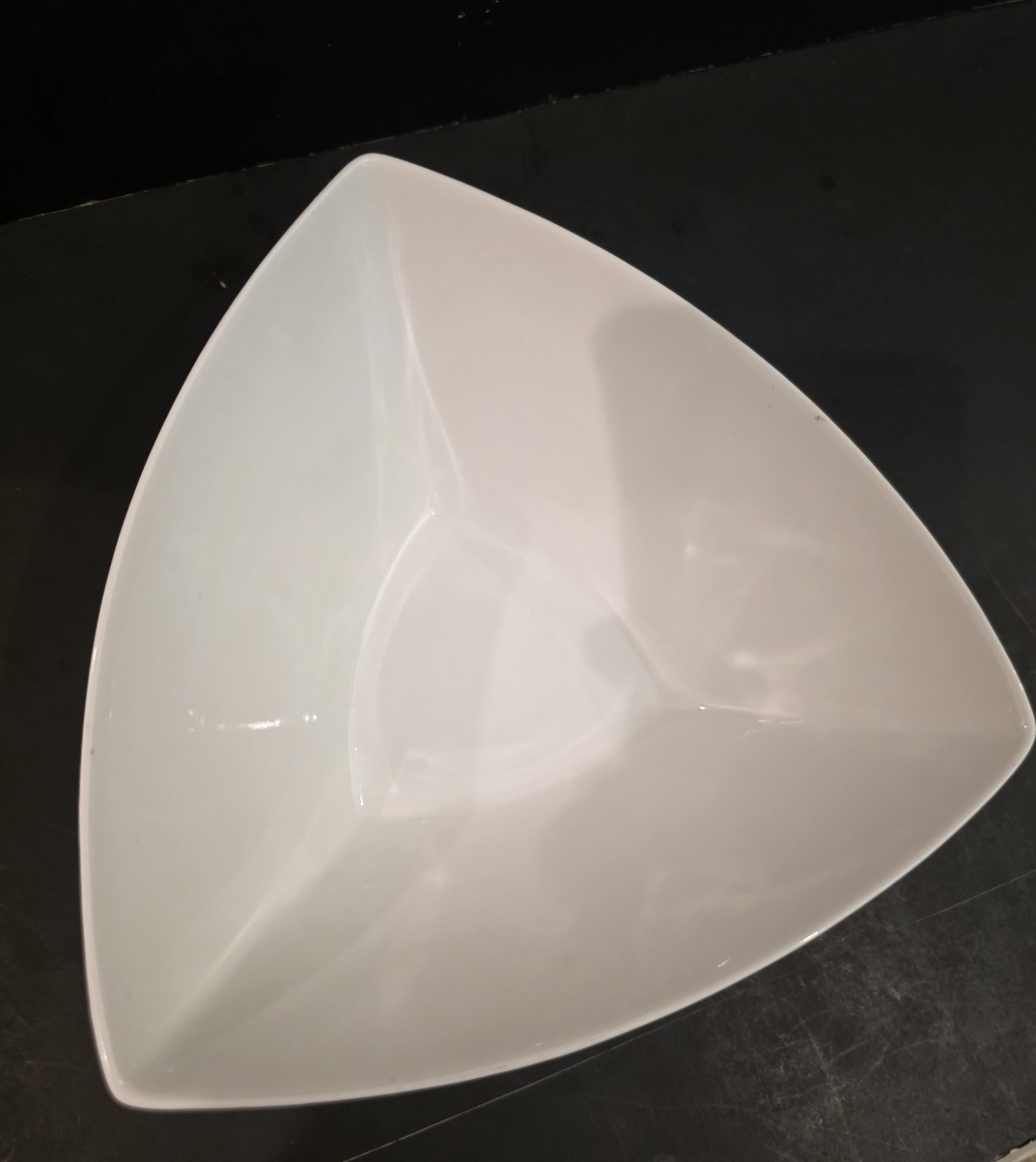 Red Vanilla Vanilla Fare Triangle Stoneware Bowl Medium 32 Oz Model FK000- 220