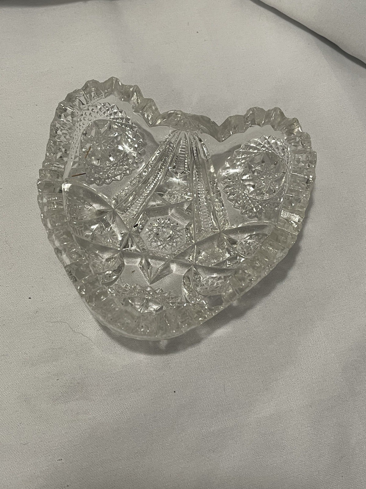 Vintage Heart Shaped Cut Crystal Candy Dish Bowl Trinket Dish 5.5″ Excellent