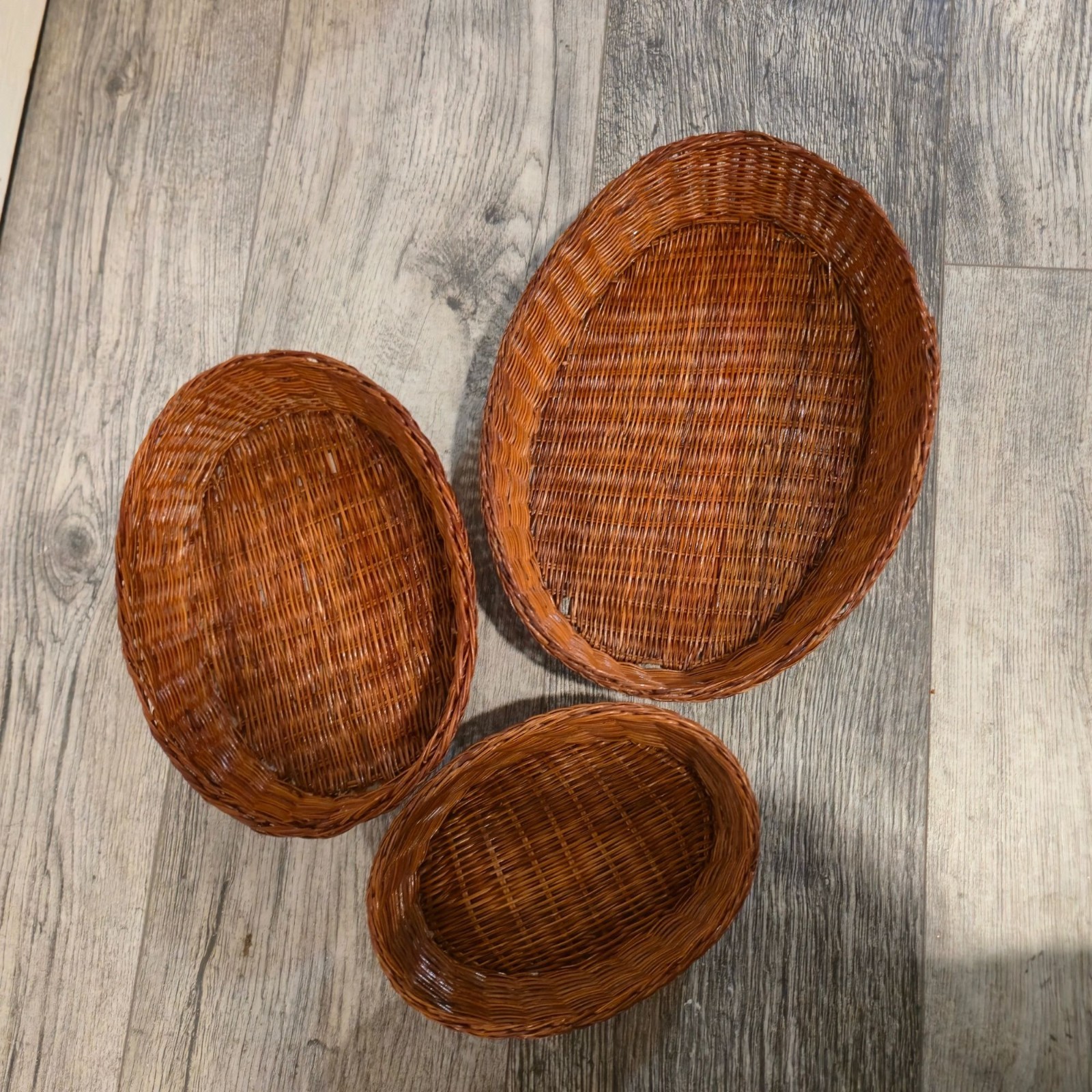 Vintage Stoneware Dishes bowls w/ wicker baskets Mossy Heart Floral art Nesting