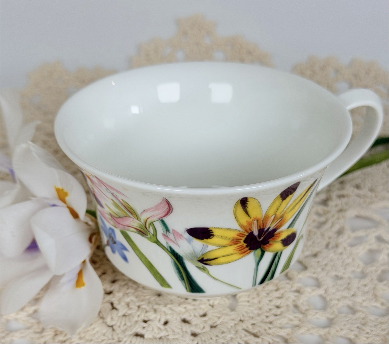 Portmeirion Jane Loudon Ladies Flower Garden Teacup Floral Cottagecore 1994