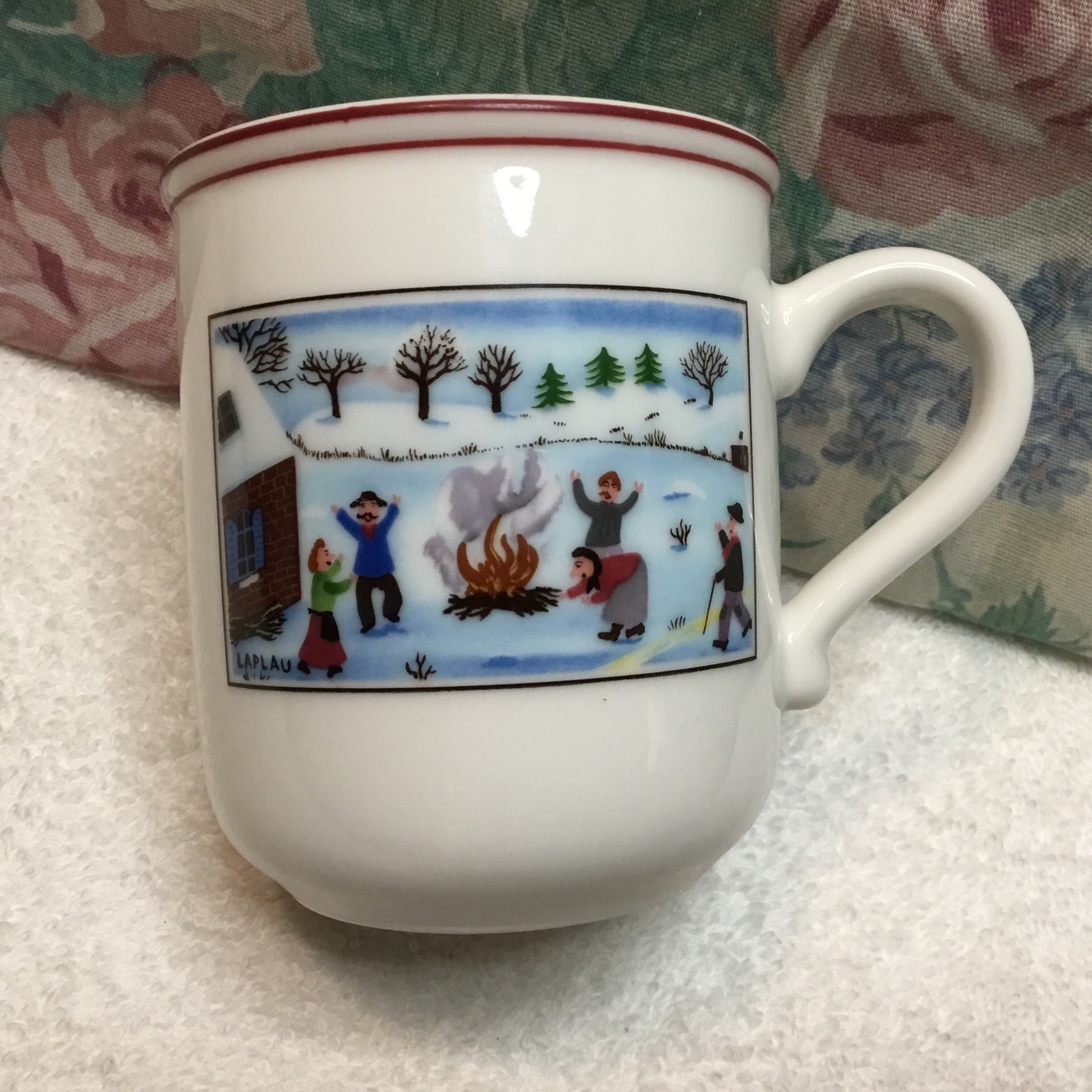 Villeroy & Boch Luxembourg NAIF Christmas Mug Lapau Artist Winter Family NEW