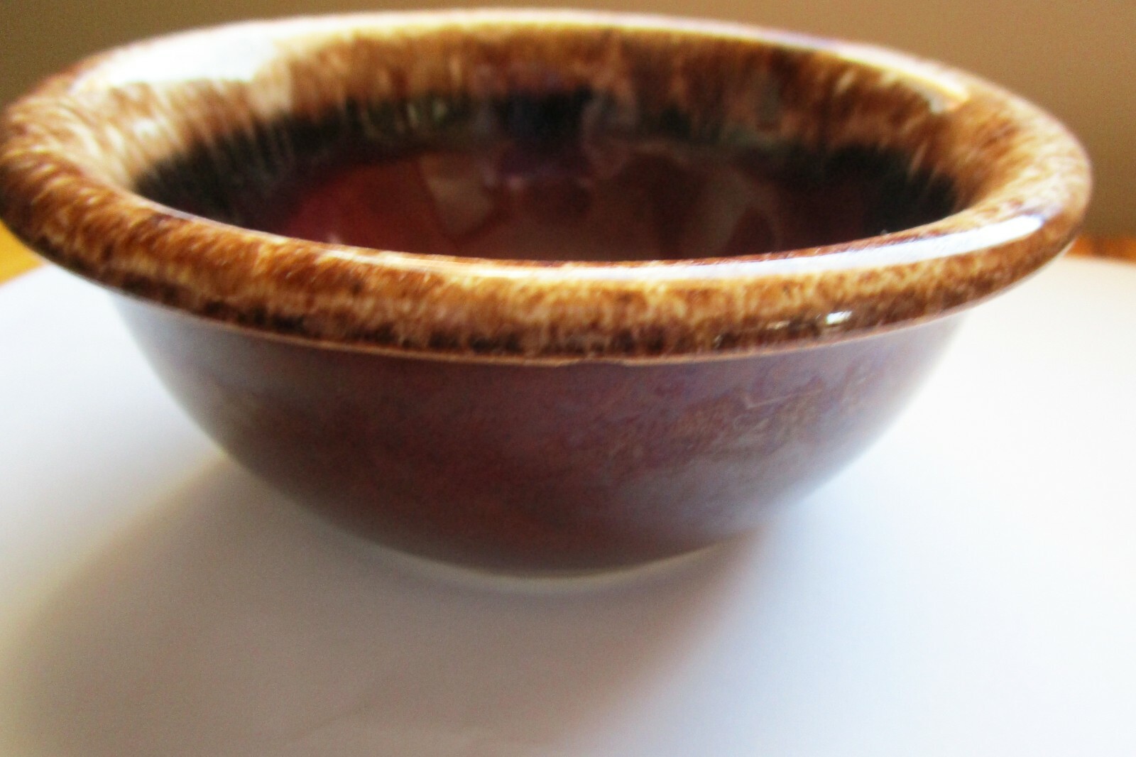 VINTAGE BROWN DRIP OVEN PROOF USA HULL 5.1/4″ WIDE X 2 1/8 IN TALL BOWL