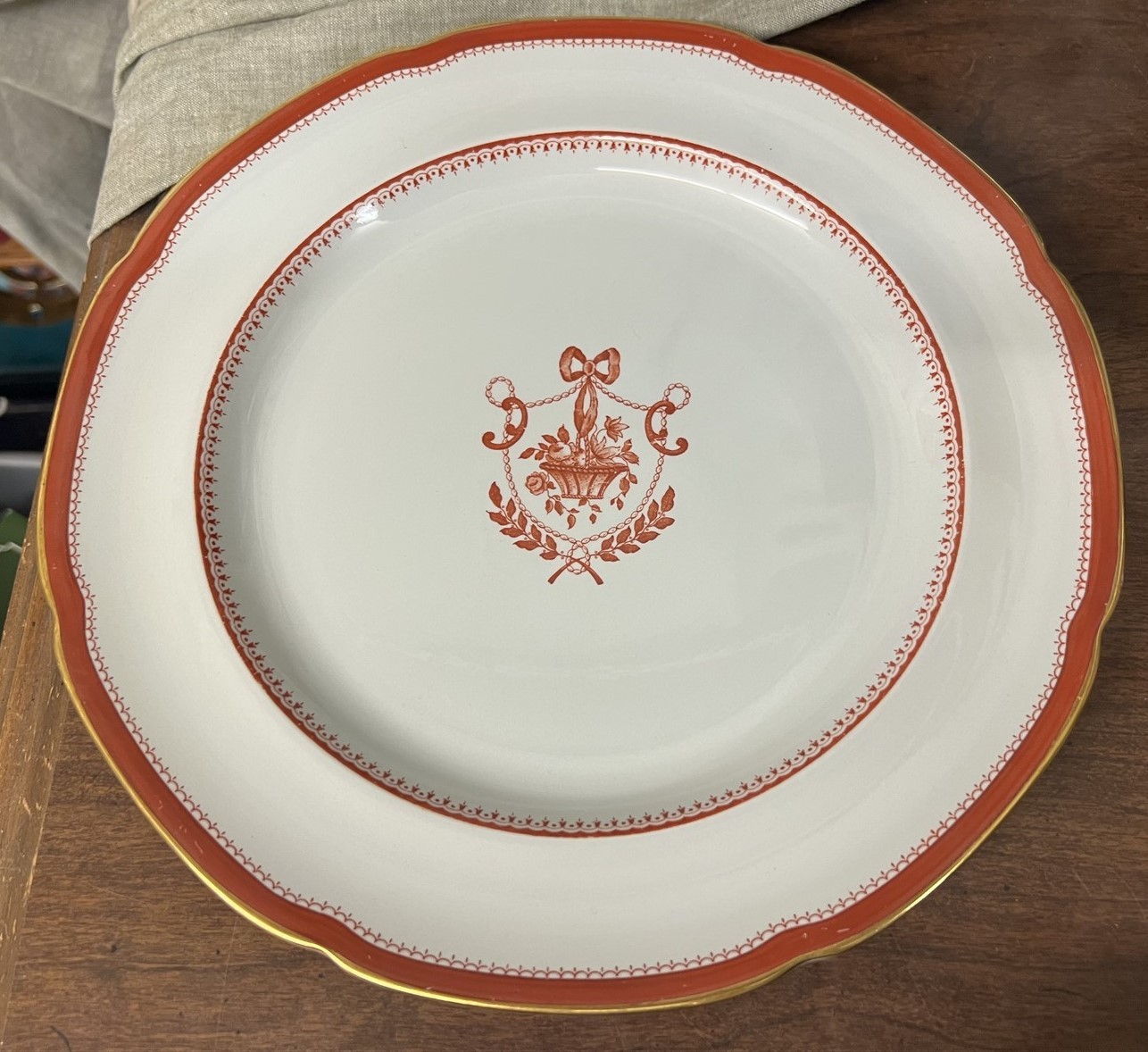 Vintage Copeland Spode Red Newburyport Dinner Plate 3360 10-1/4″