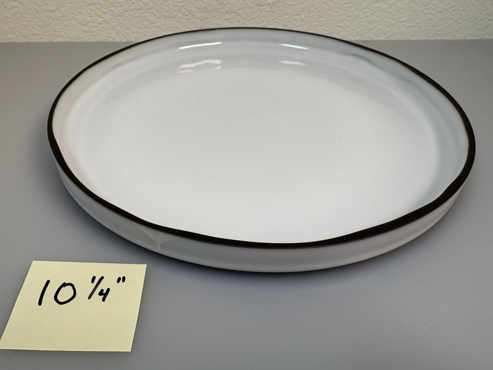 Revol Caractere Collection White Cumulus with Rim Dinner Plate 10-1/4″
