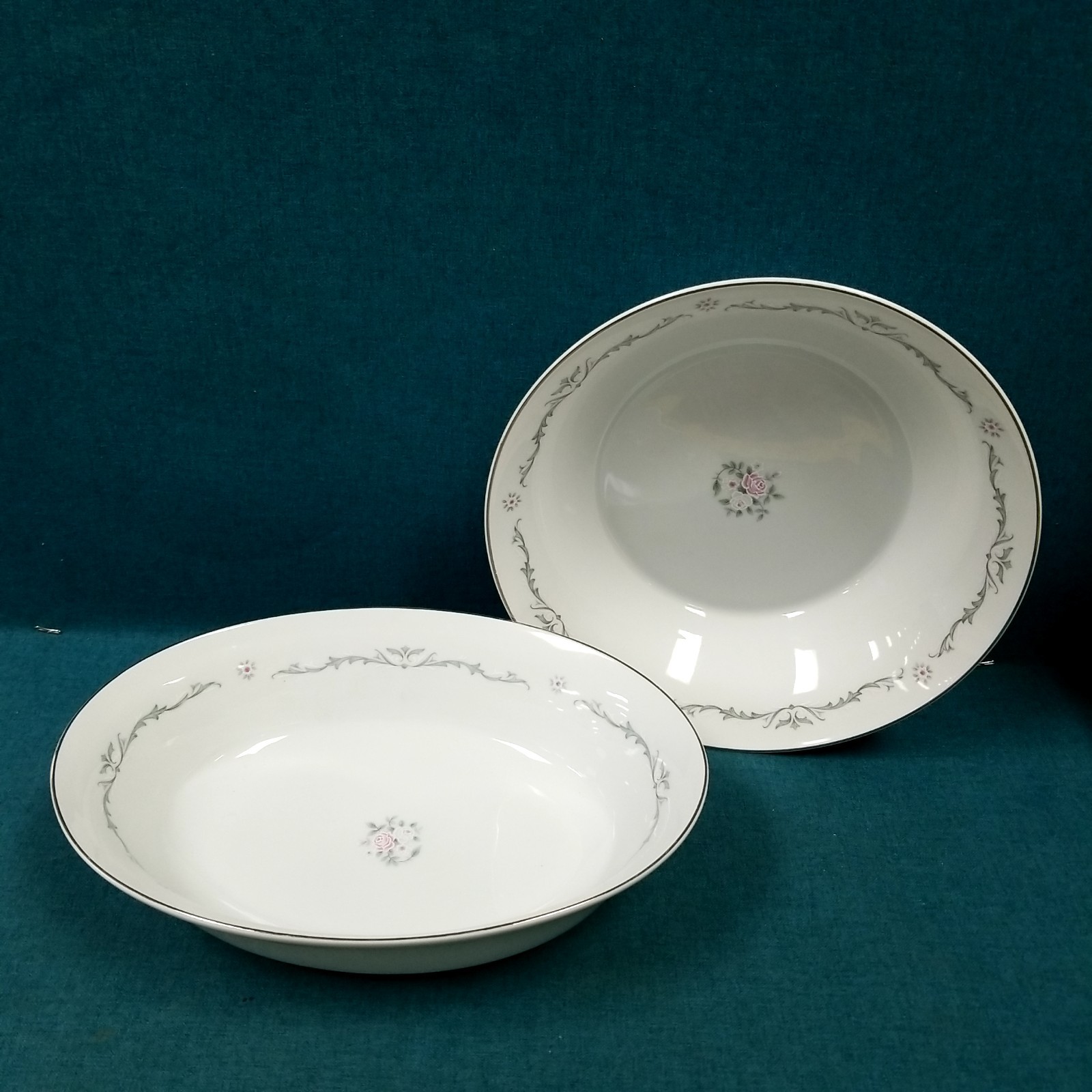 Signature Collection Select Fine China Petite Bouquet 10.25″ & 9.25″ Bowls