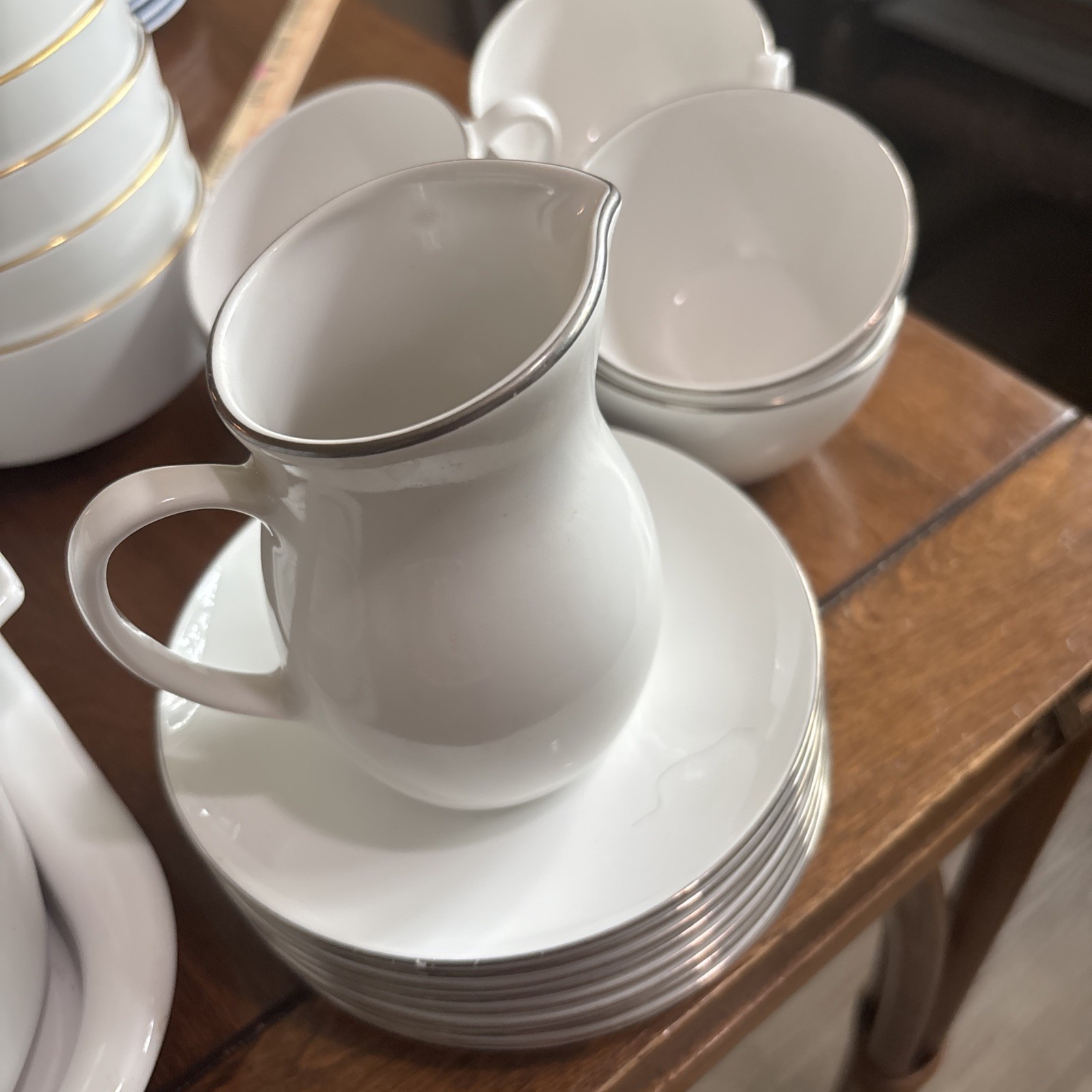 Creamer, 8 saucer and 6 cups : Corning Centura Vintage White Cup And Saucer