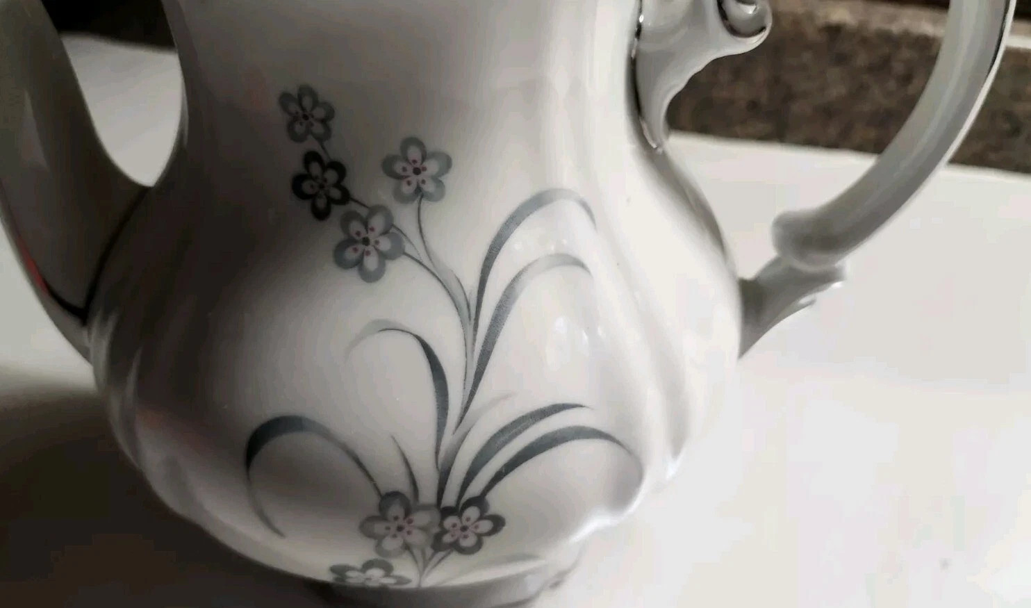 Hutschenreuther German ArzbergBavaria Tea Coffee Pot Porcelain White Gray Floral