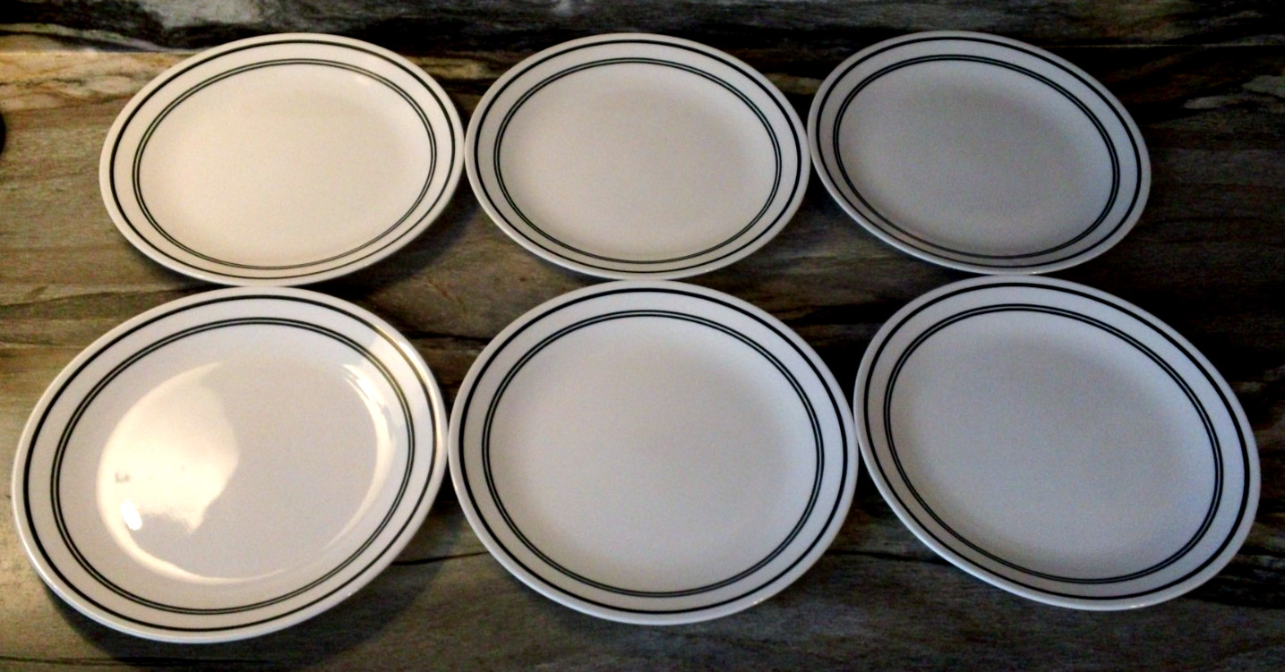 Set of 6 Corelle 10.25 in. Dinner Plates Classic Cafe Black. MINT Cond.
