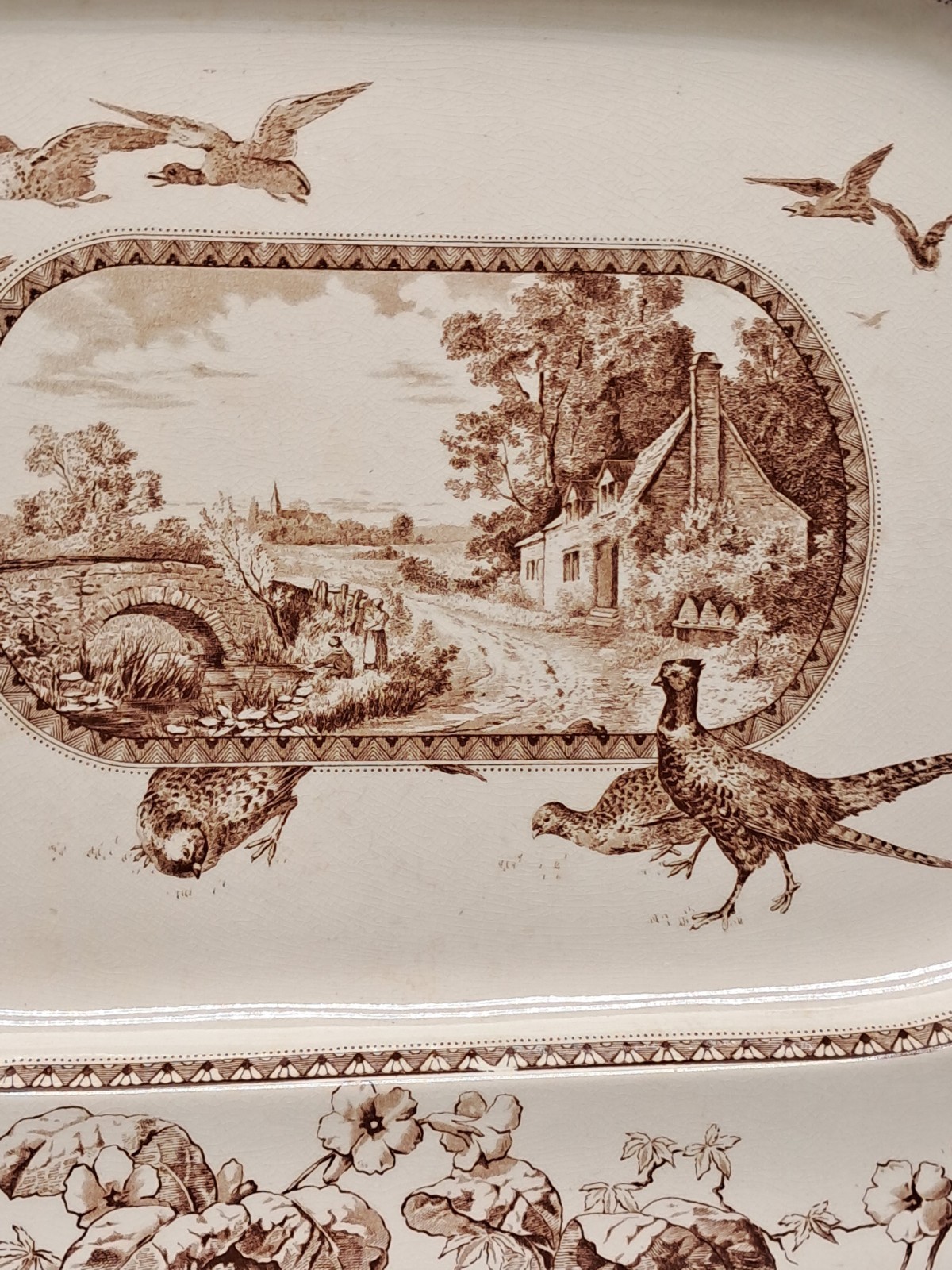 Antique Brown & White/Ivory Aesthetic Woodland Platter 18.5″ Brownfield and Sons