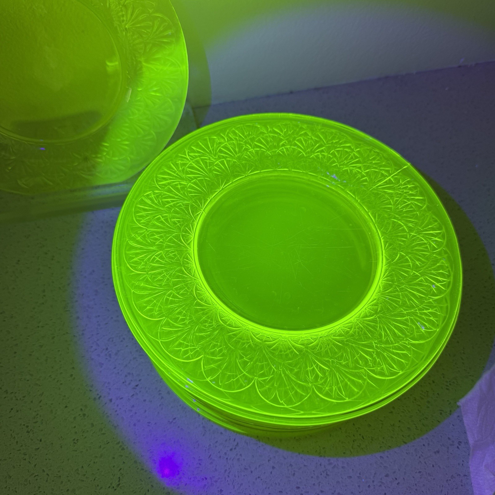 Antique Pukeberg Turkey Tracks Royal Fan Vaseline Uranium Glass 7.75” Plate
