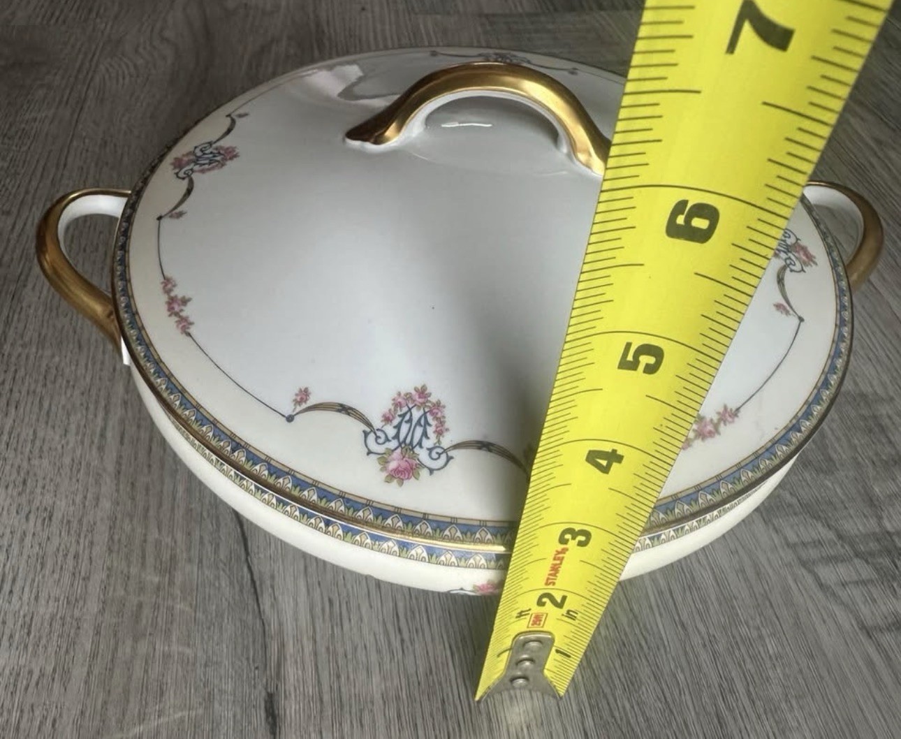 Field Porcelain Floral Oval Covered Dish w/ Handles 10in Made in Japan