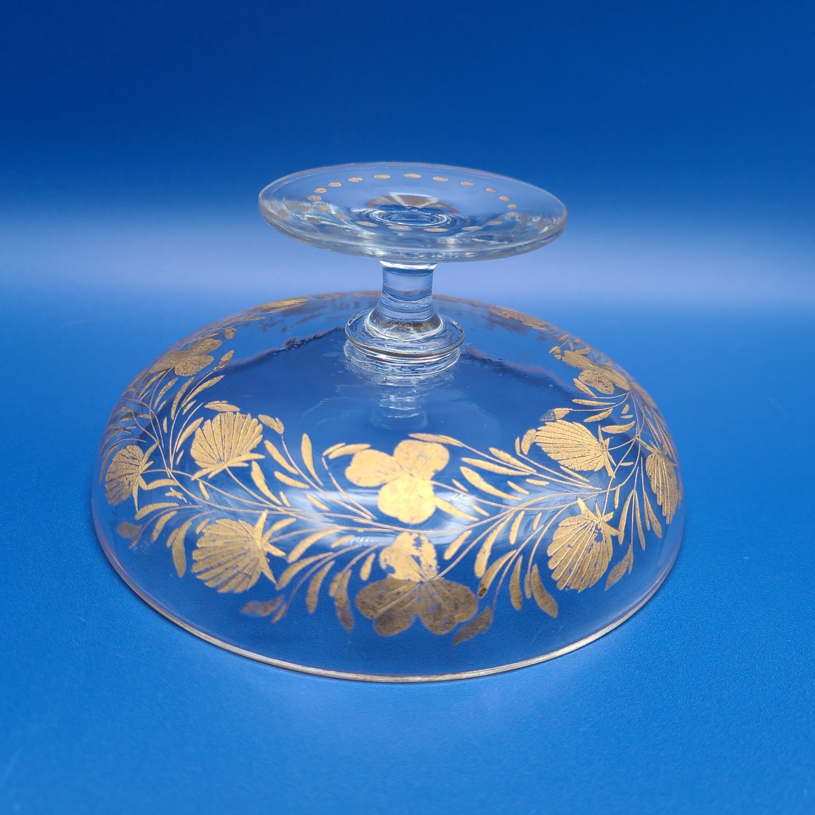 Antique Bohemian Intaglio Engraved Gold Clover Tazza Compote 5.5″ Diam FREE SHIP