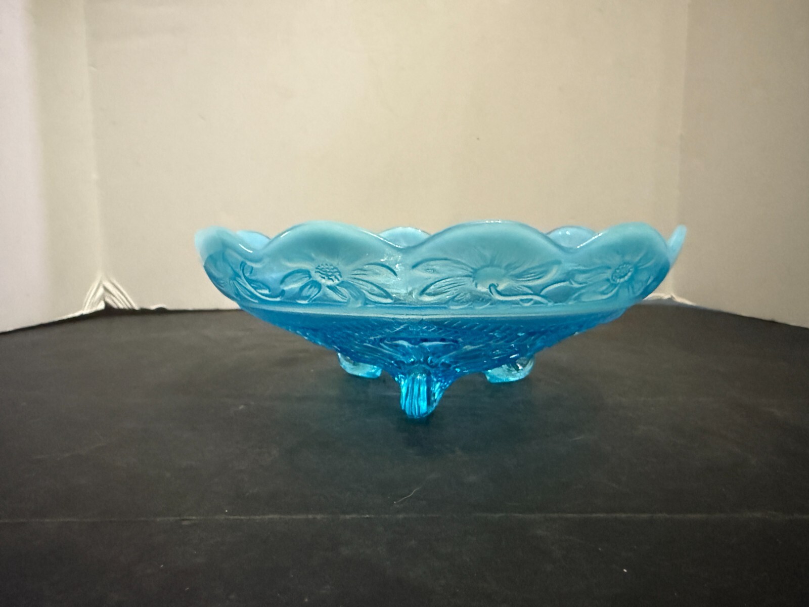 Antique c1905 EAPG Jefferson Glass Blue Opalescent Ruffles and Rings Footed Bowl
