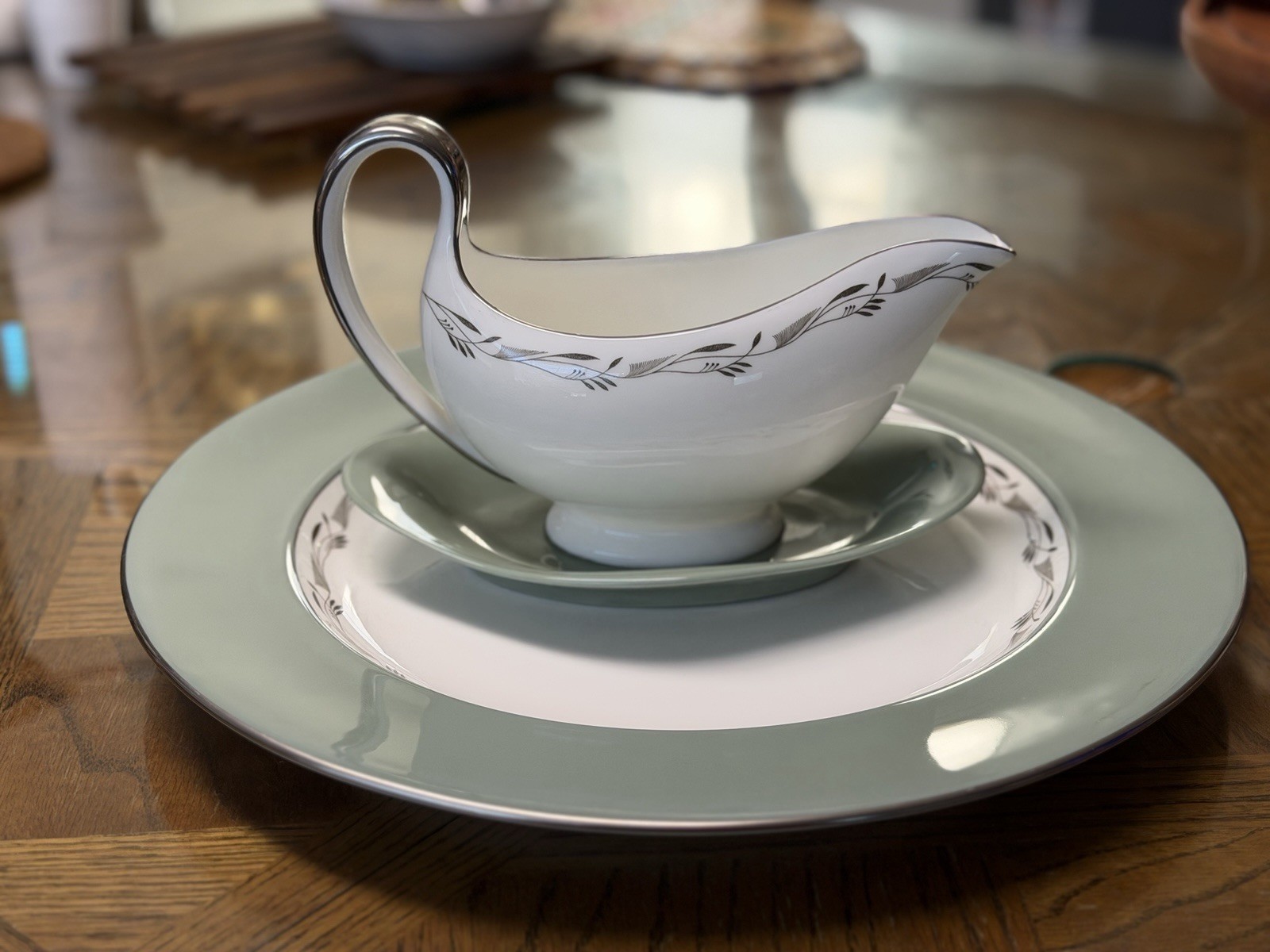 Vintage Wedgwood Bone China W4269 Green Gravy Boat with Attached Stand & Platter