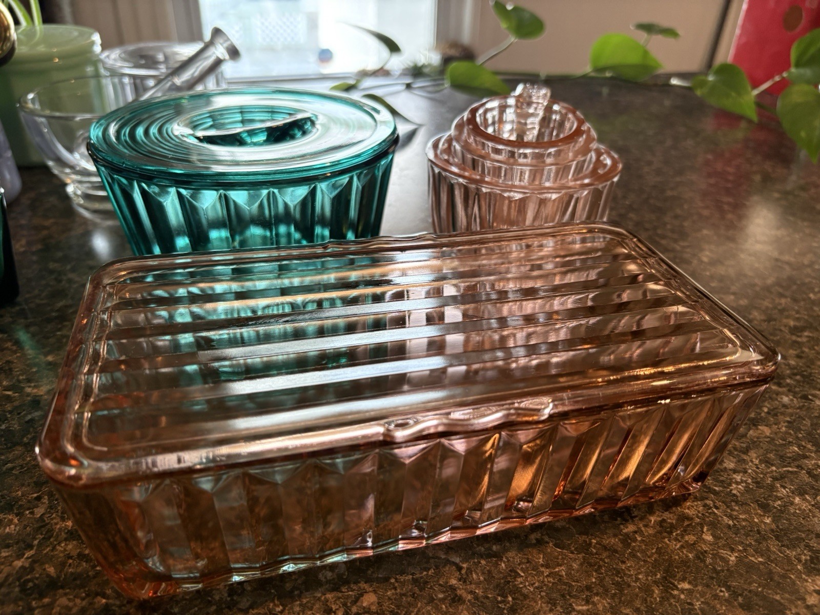Vintage Jeannette Glass – princess pink and ultra marine with disnctve rib patt