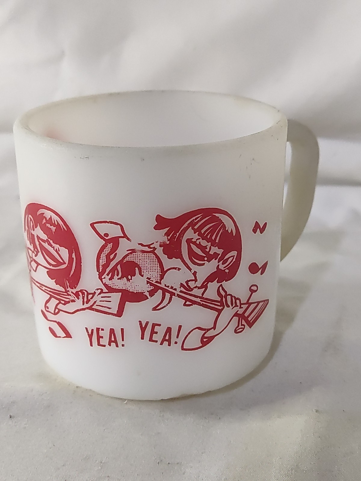 The Beatles YEA! YEA ! FEDERAL USA Milk Glass Coffee Cup mug RARE Fan 4