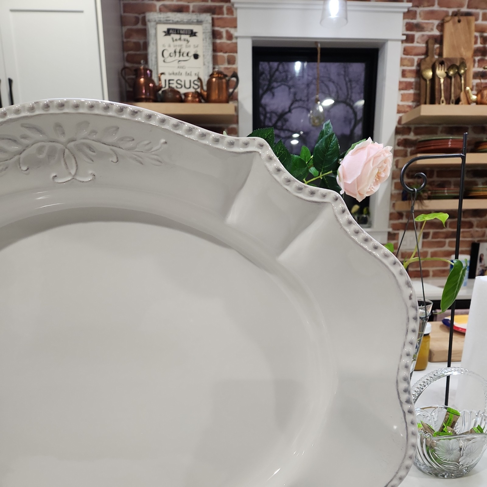Gallery Tabletops Le Provence Ceramic Serving Platter Holiday Home Decor 20″ W