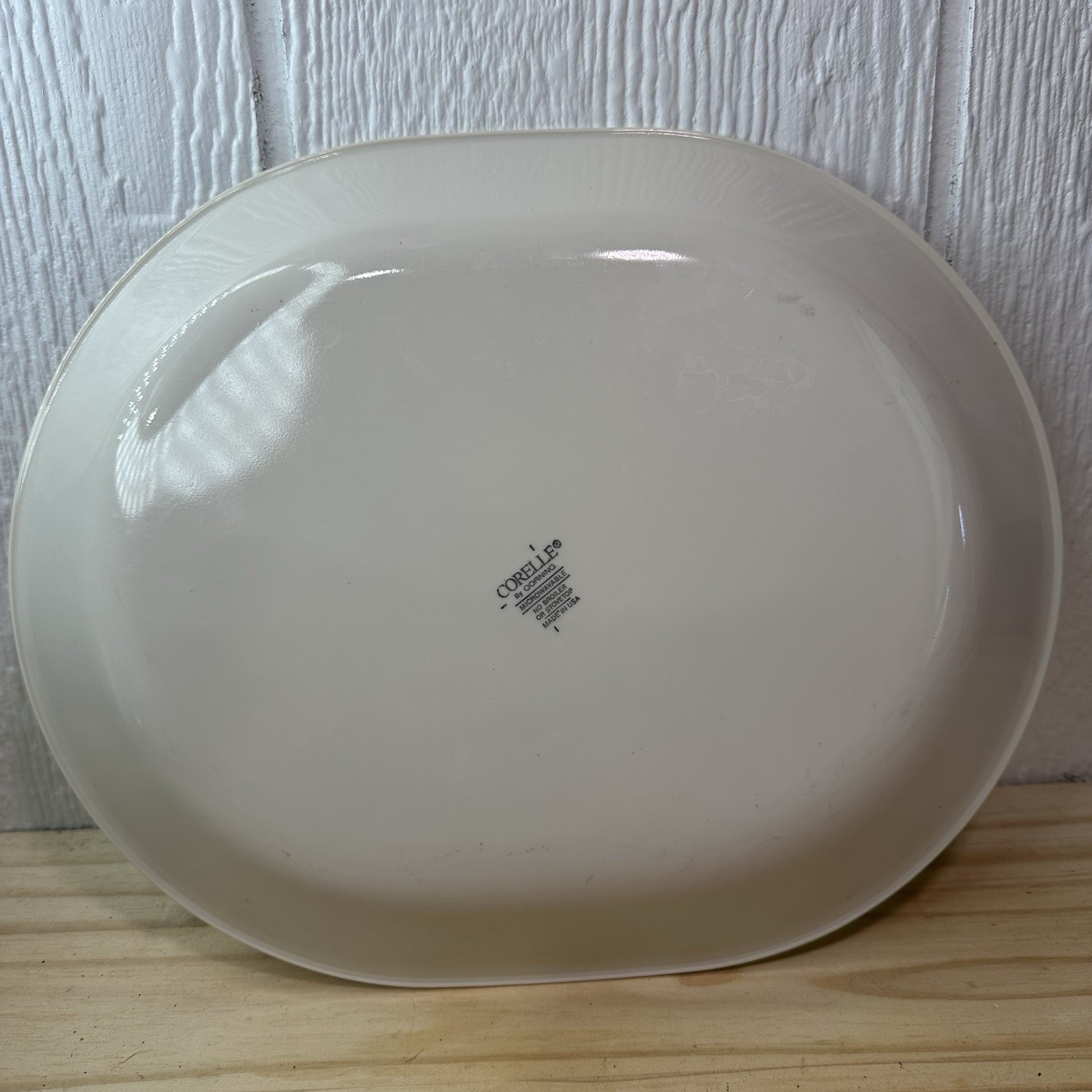 Corelle Hometown 12-1/4″ Oval Serving Platter Barn Hearts