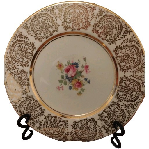 Vogue GOLD ENCRUSTED FILIGREE FLORAL VOG143 Dinner Plates SETS OF Two More Here