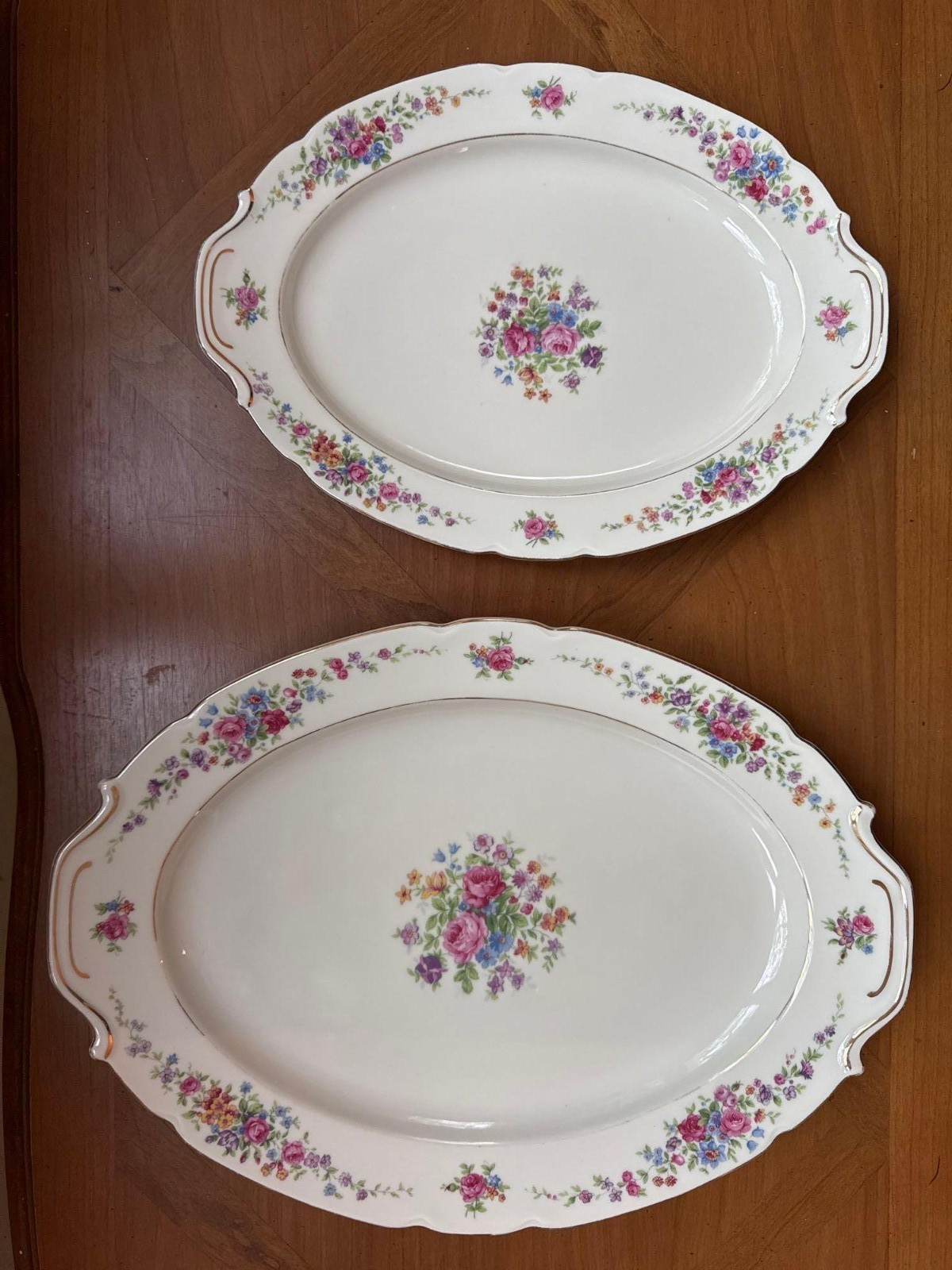 Victoria China Czechoslovakia Oval Serving Platters VIT205 Vintage Set Of 2