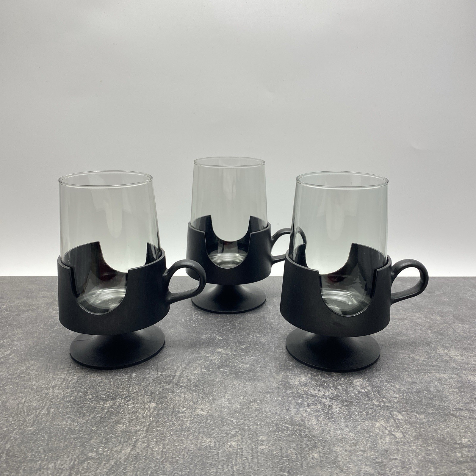 Vintage Set of 3 Glas-Snap by Corning 12oz Glasses Black Plastic Footed Holders